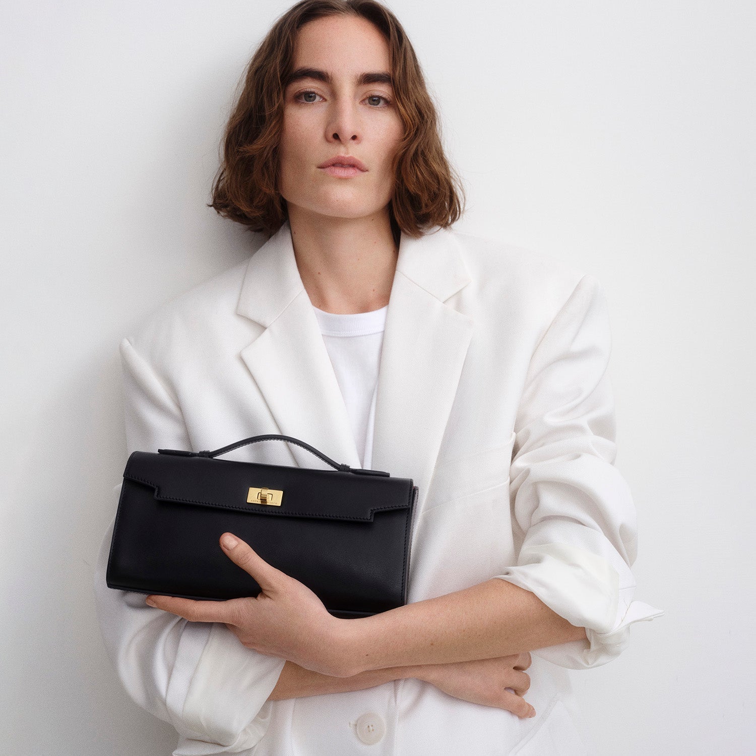 Mortimer：モティマー・クラッチ | Anya Hindmarch JP
