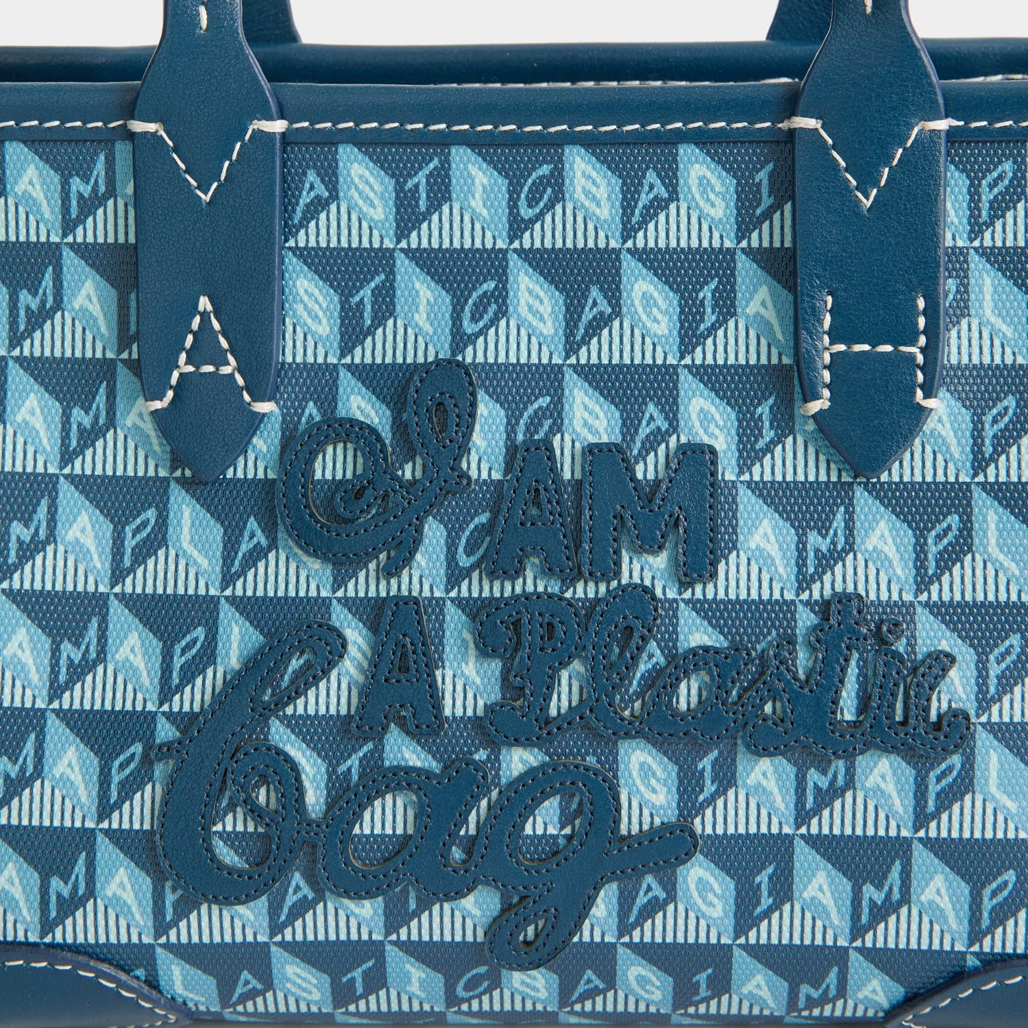 I AM A Plastic Bag」ミニ・トート | Anya Hindmarch JP