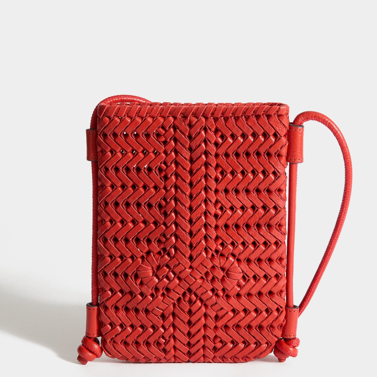 Neeson：ニーソン・クロスボディ・ポーチ | Anya Hindmarch JP