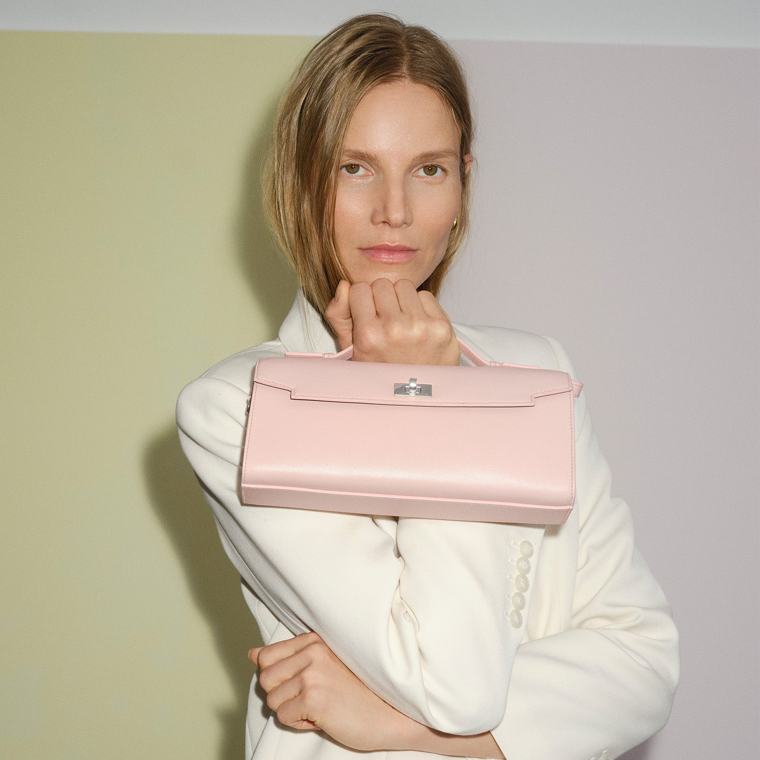 Mortimer：モティマー・クラッチ | Anya Hindmarch JP