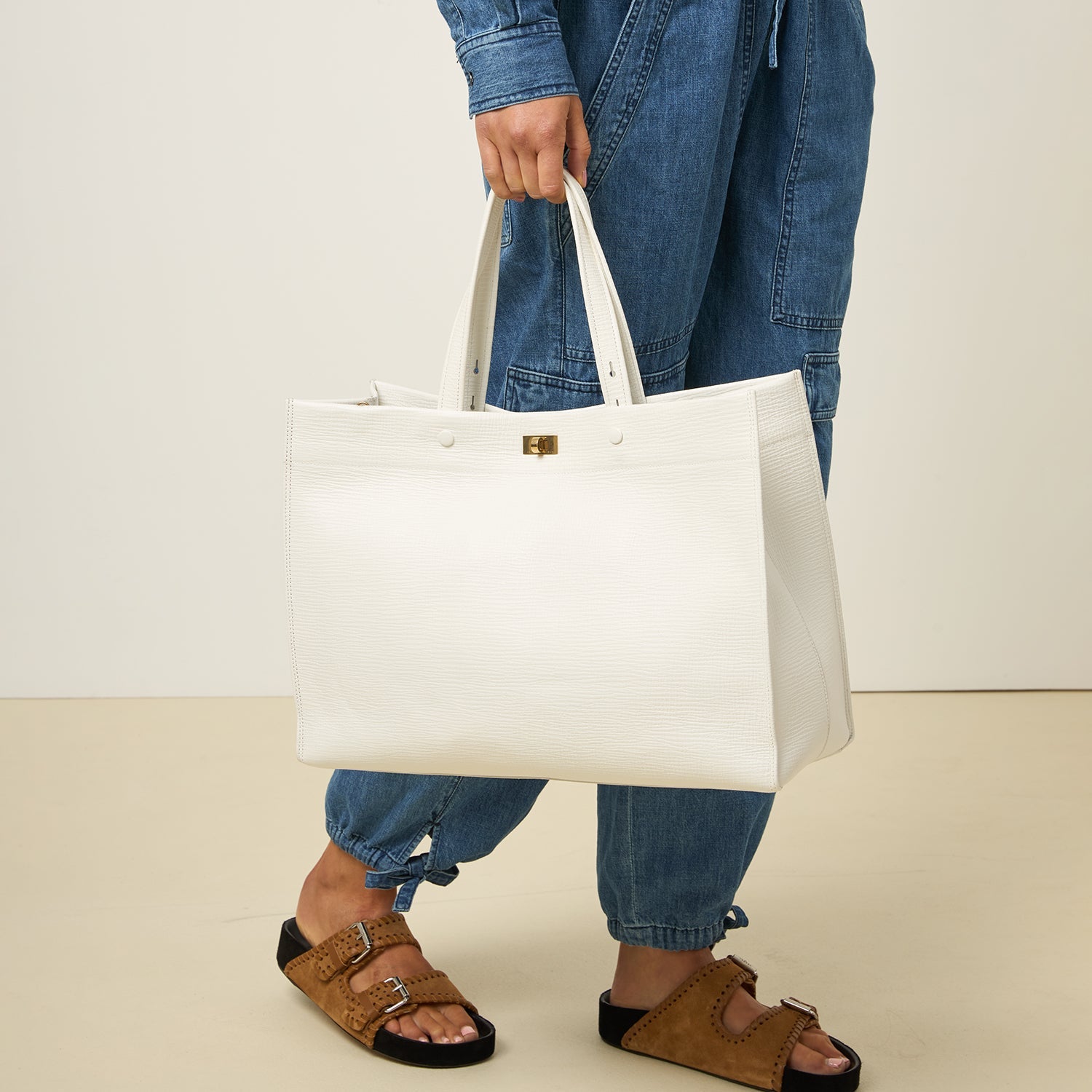 Mortimer：モティマー・トート | Anya Hindmarch JP