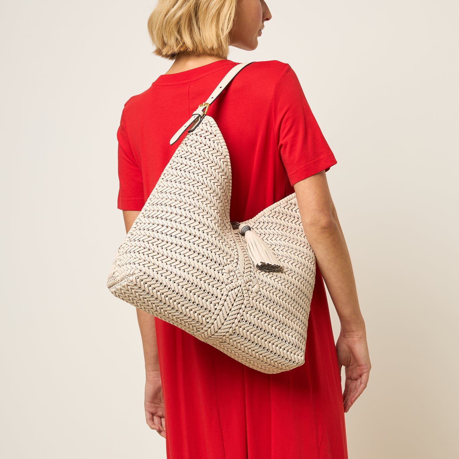 Neeson Tassel Hobo in Chalk | Anya Hindmarch JP