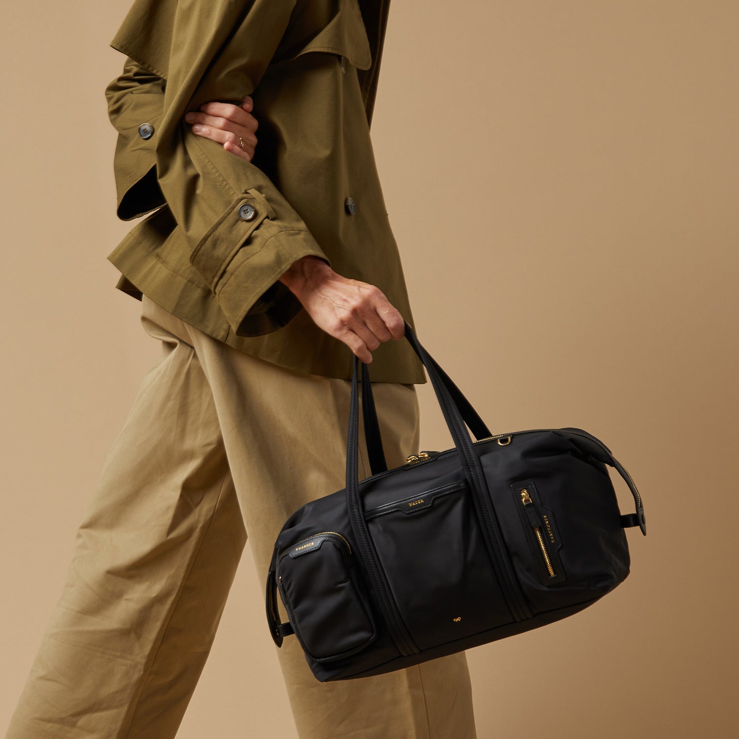 ANYA HINDMARCH インフライト バッグ ブラック インフライト・バッグ | Anya Hindmarch JP