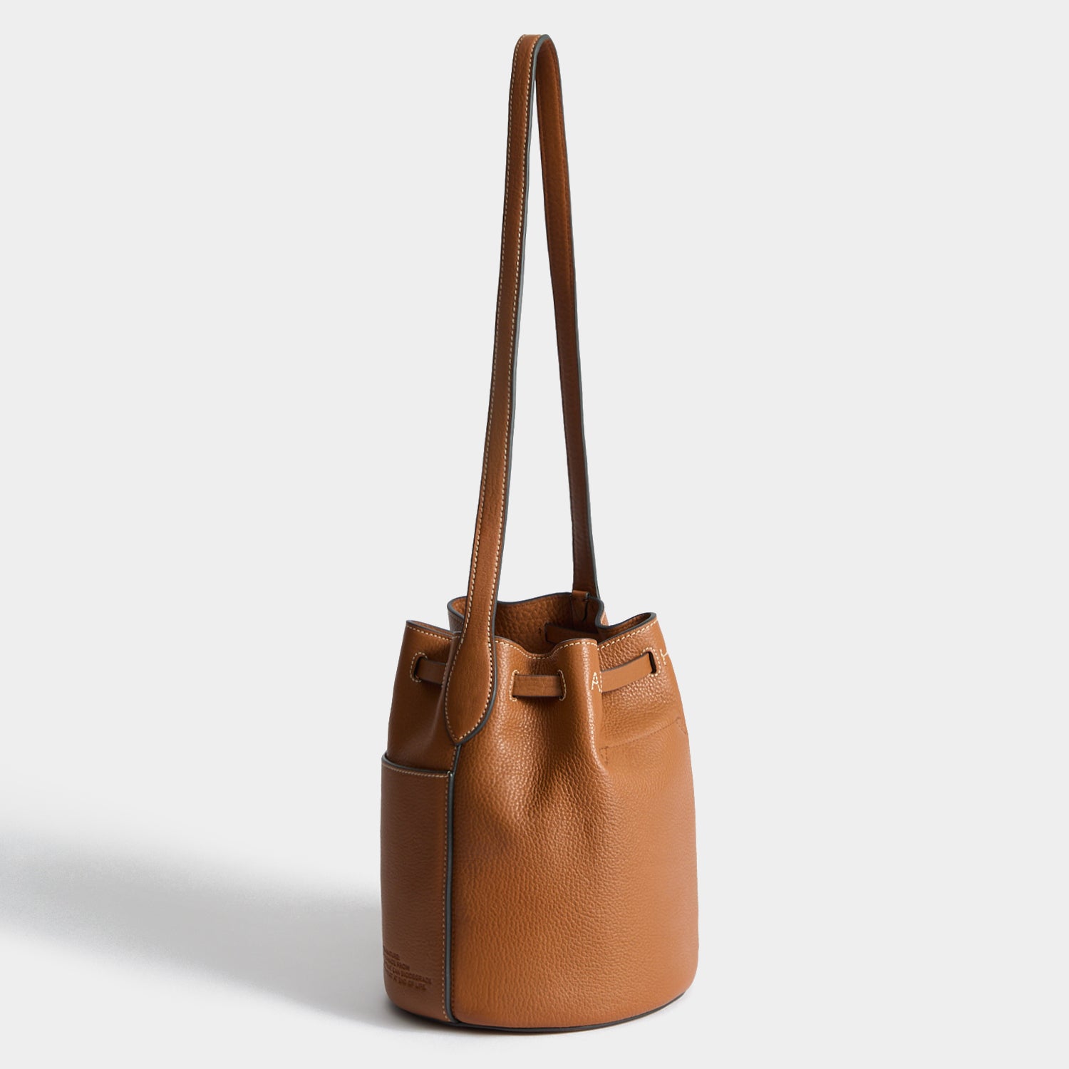 Return To Nature」スモール・バケット・バッグ | Anya Hindmarch JP