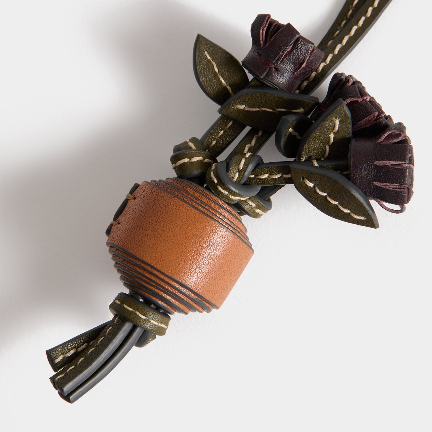 Return to Nature」ポテト・チャーム | Anya Hindmarch JP