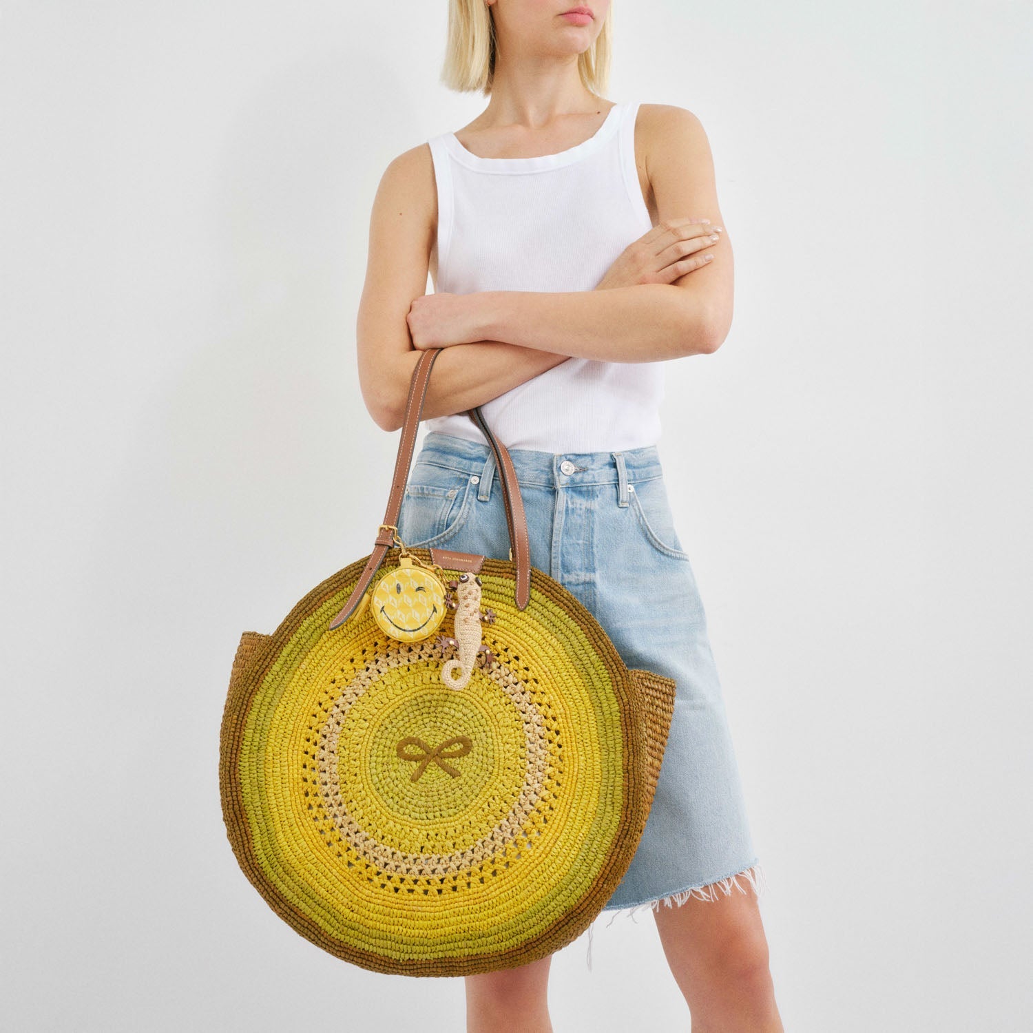 ラフィア・ラウンド・ボウ・トート | Anya Hindmarch JP