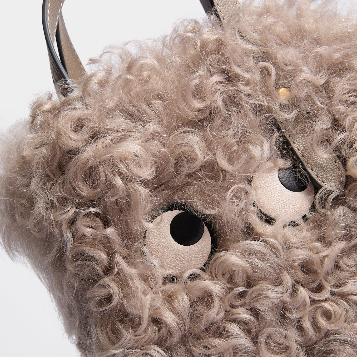 ANYA HINDMARCH Eyes ファーバッグ ぬいぐるみ Eyes N/S シアリング・ミニ・トート | Anya Hindmarch JP