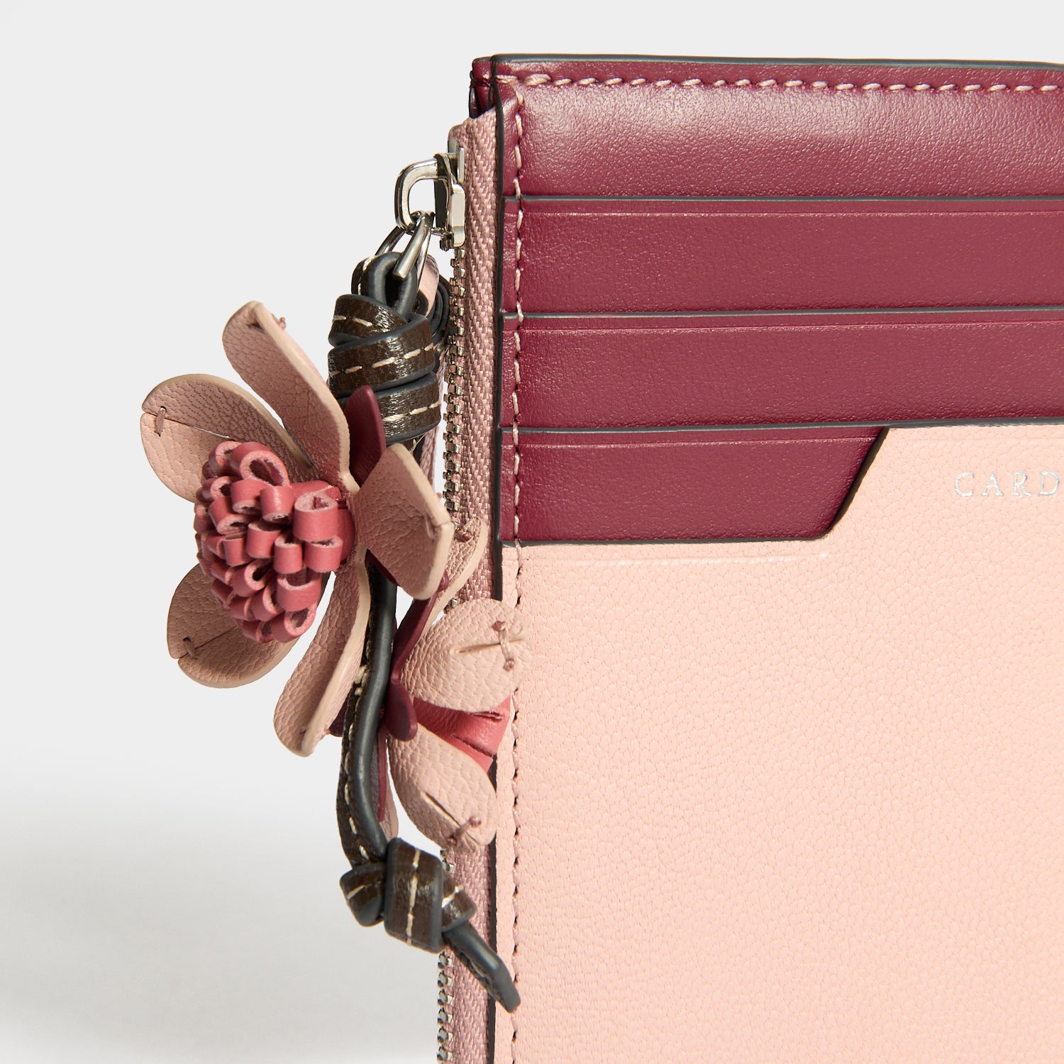 Sakura ジップ・カードケース | Anya Hindmarch JP
