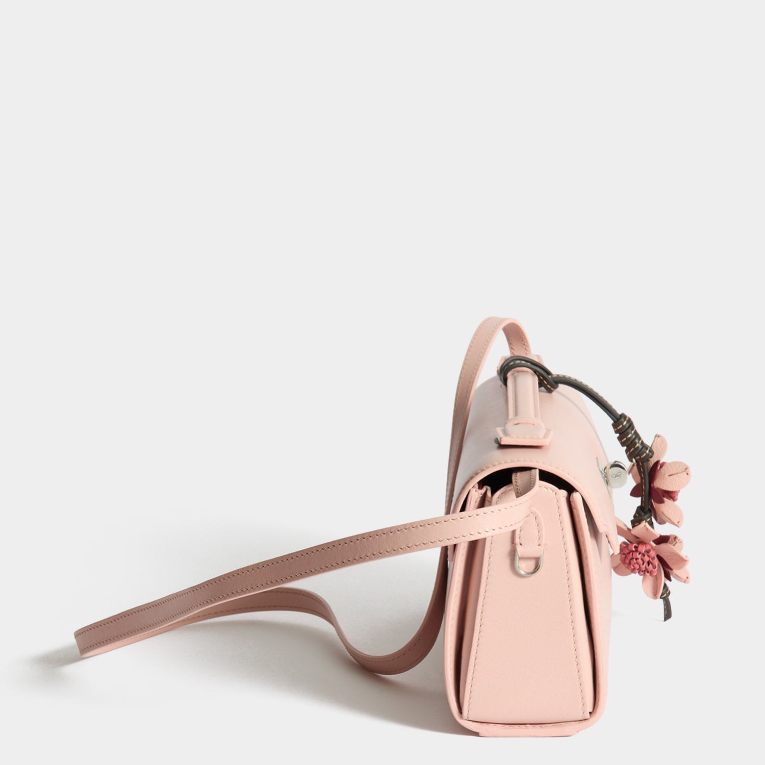 Mortimer：モティマー・Sakura・クラッチ | Anya Hindmarch JP