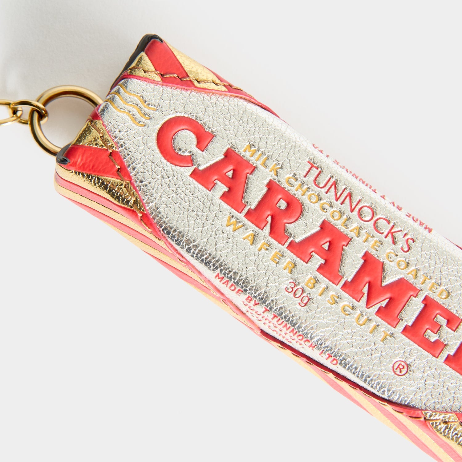 Tunnock's」キャラメル・ビスケット・チャーム | Anya Hindmarch JP