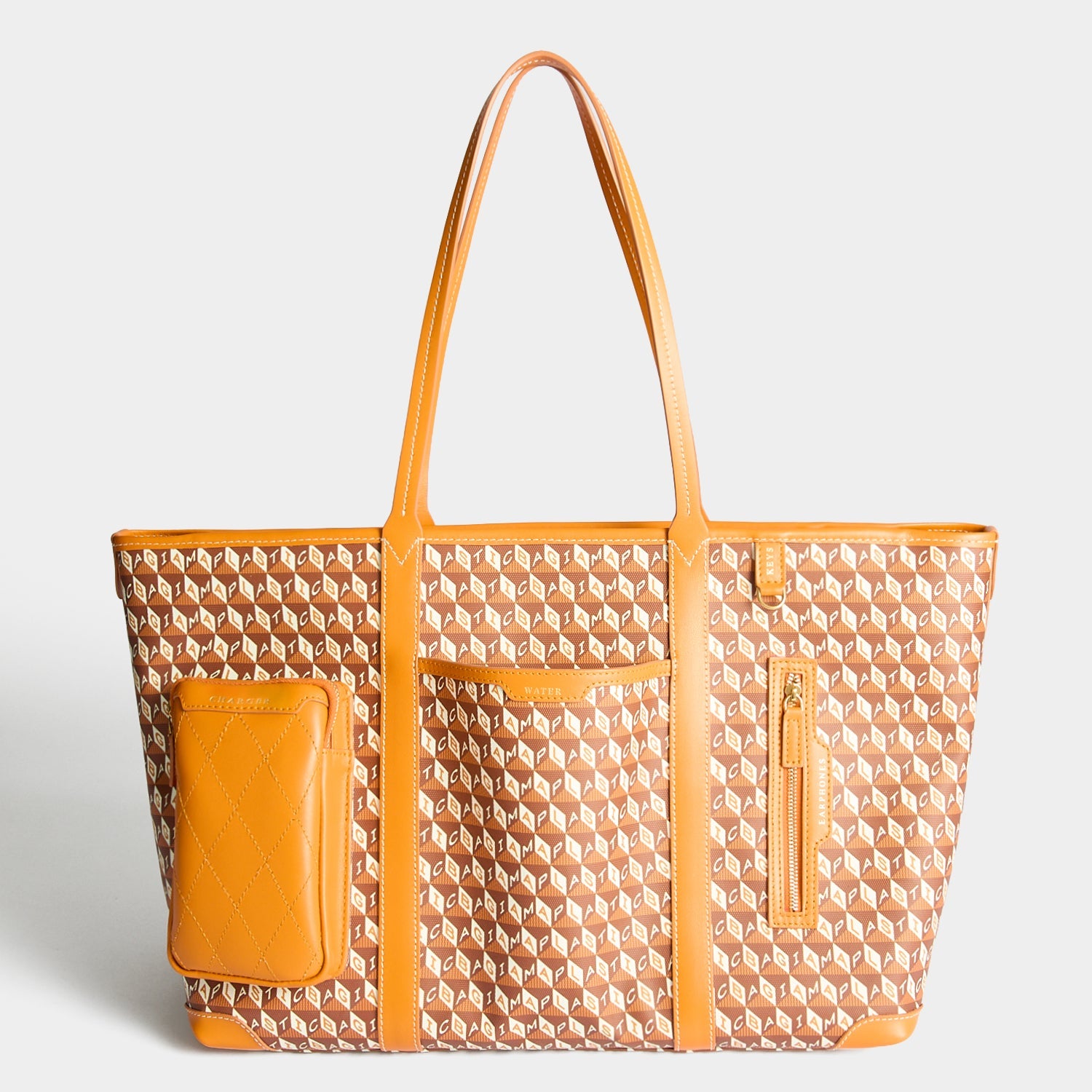 I AM A Plastic Bag」 インフライト・トート | Anya Hindmarch JP