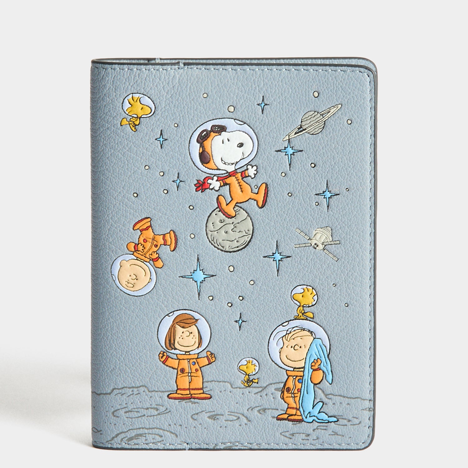 Peanuts All Over Space Snoopy パスポート・ケース | Anya Hindmarch JP