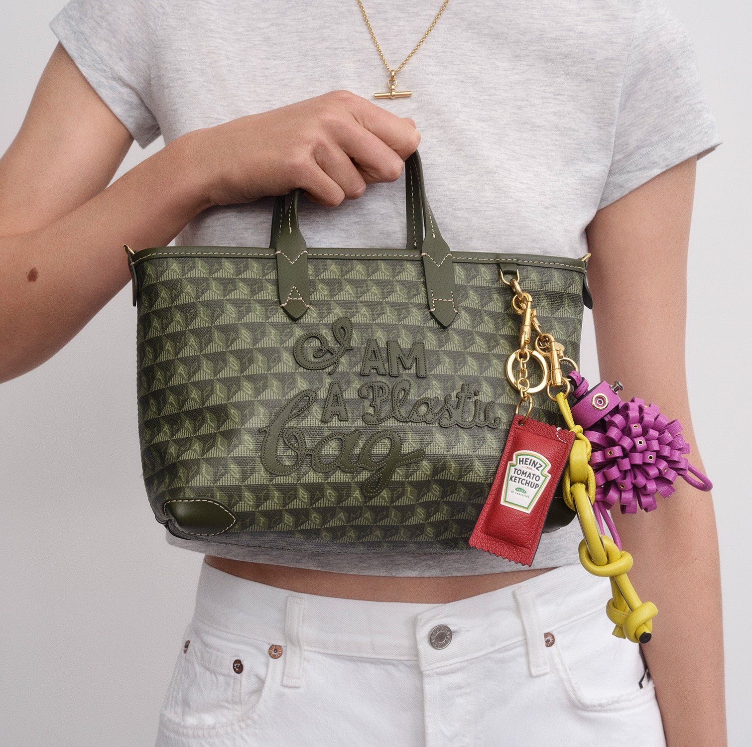 I AM A Plastic Bag」 モチーフ・トート［XS］ | Anya Hindmarch JP