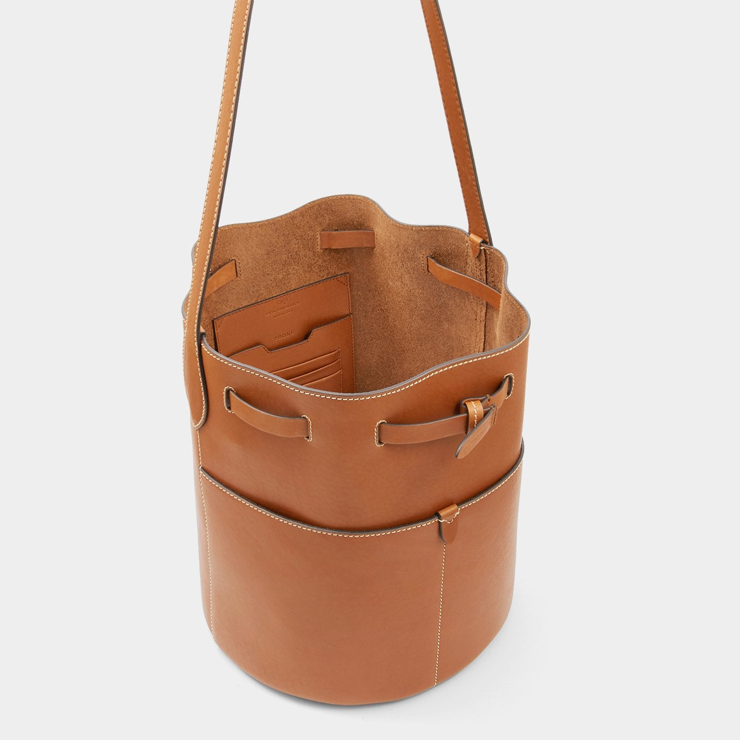 「Return to Nature」バケットバッグ -

                  
                    Compostable Leather in Tan -
                  

                  Anya Hindmarch JP
