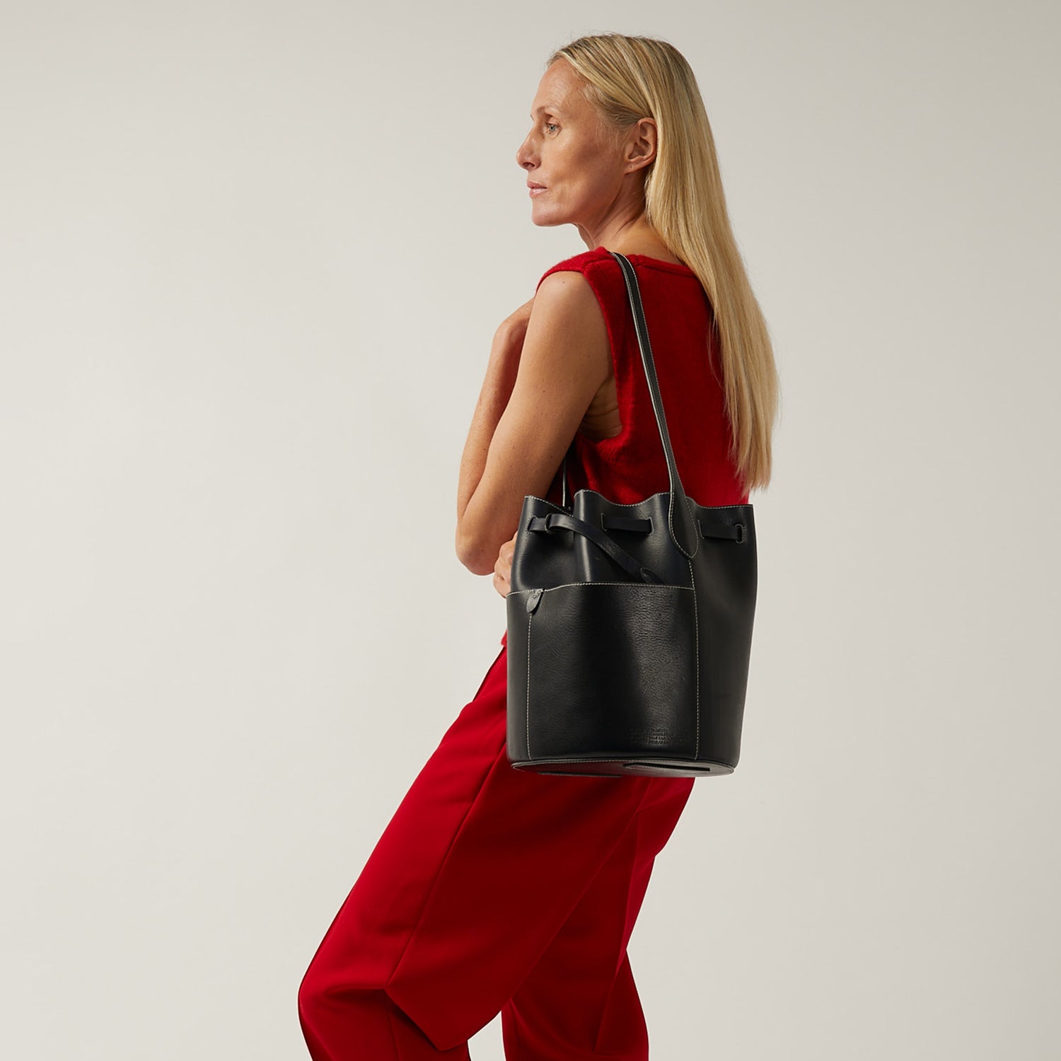 Return to Nature」バケットバッグ | Anya Hindmarch JP