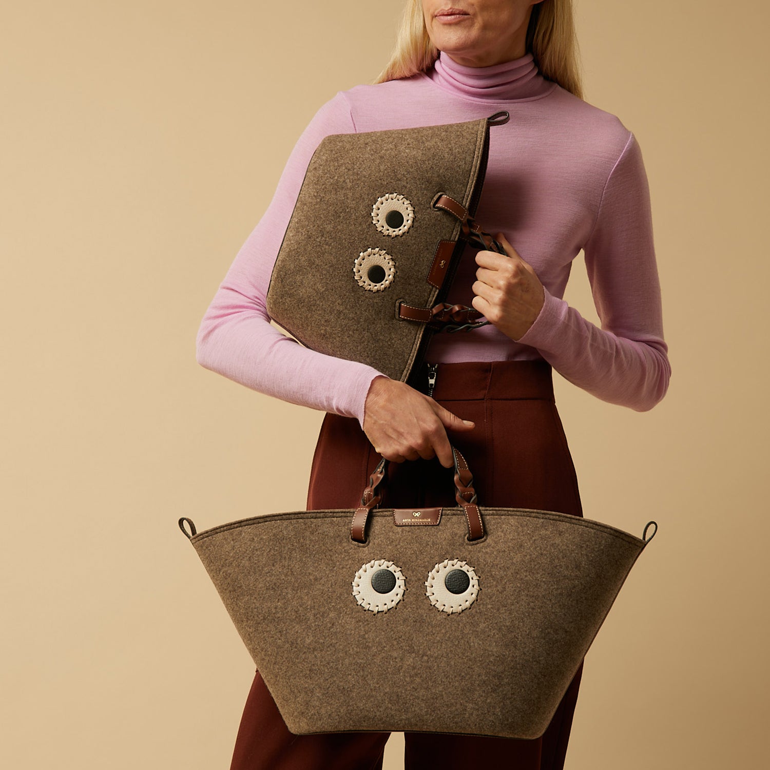 ANYA HINDMARCH Tote Small Eyes in Recycled Felt with Smooth Eco