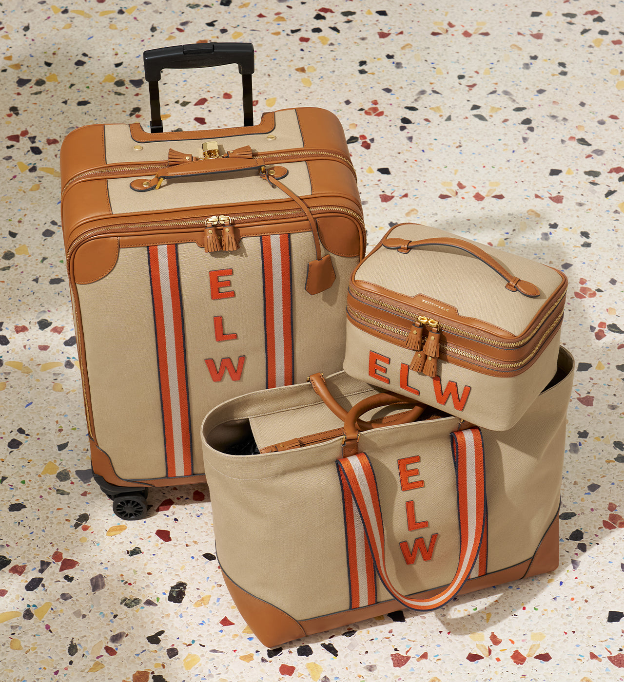 ビスポーク ウォルトン ショート ホール スーツケース -

          
            Canvas in Natural/Tan -
          

          Anya Hindmarch JP
