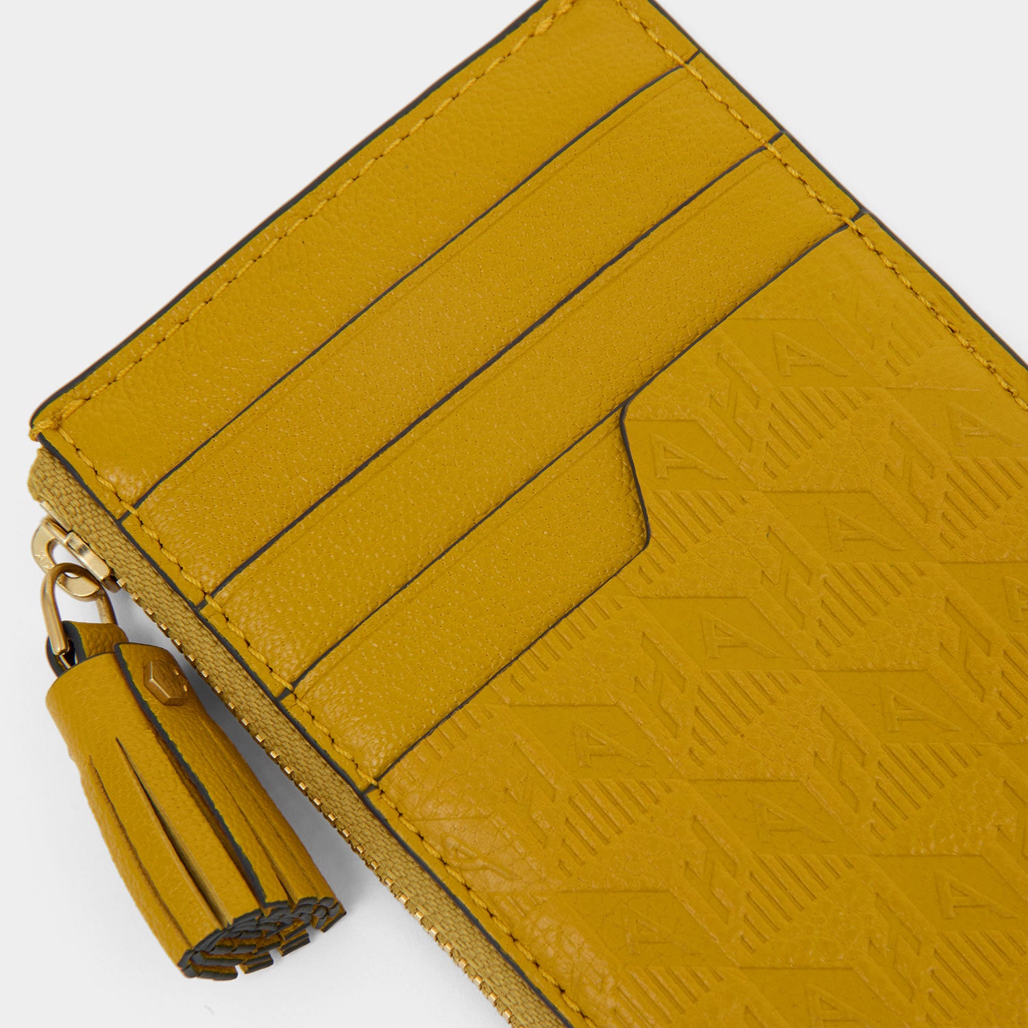 「Coco Pops」ジップ・カード・ケース -

          
            Capra Leather in Mustard -
          

          Anya Hindmarch JP
