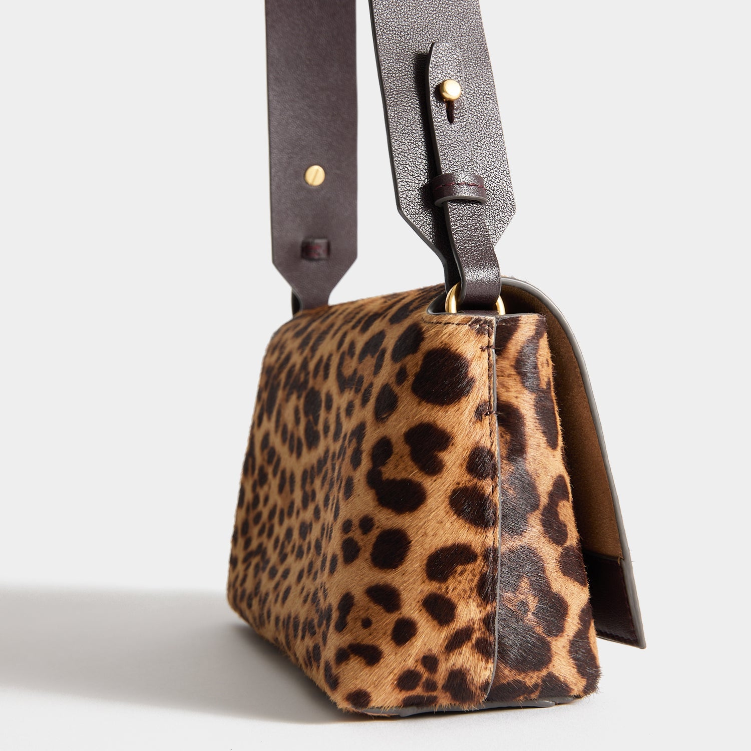 ANYA HINDMARCH アニヤ ハインドマーチ カーカー ハラコ レオパード ヒョウ柄 ハンドバッグ ボストンバック レザー 本革 グレー シルバー金具 ブランドタッセル A4収納可能 レディース ロゴ入りレザープレート ANYA HINDMARCHアニヤハインドマーチ Carker(カーカー) ラージサイズ