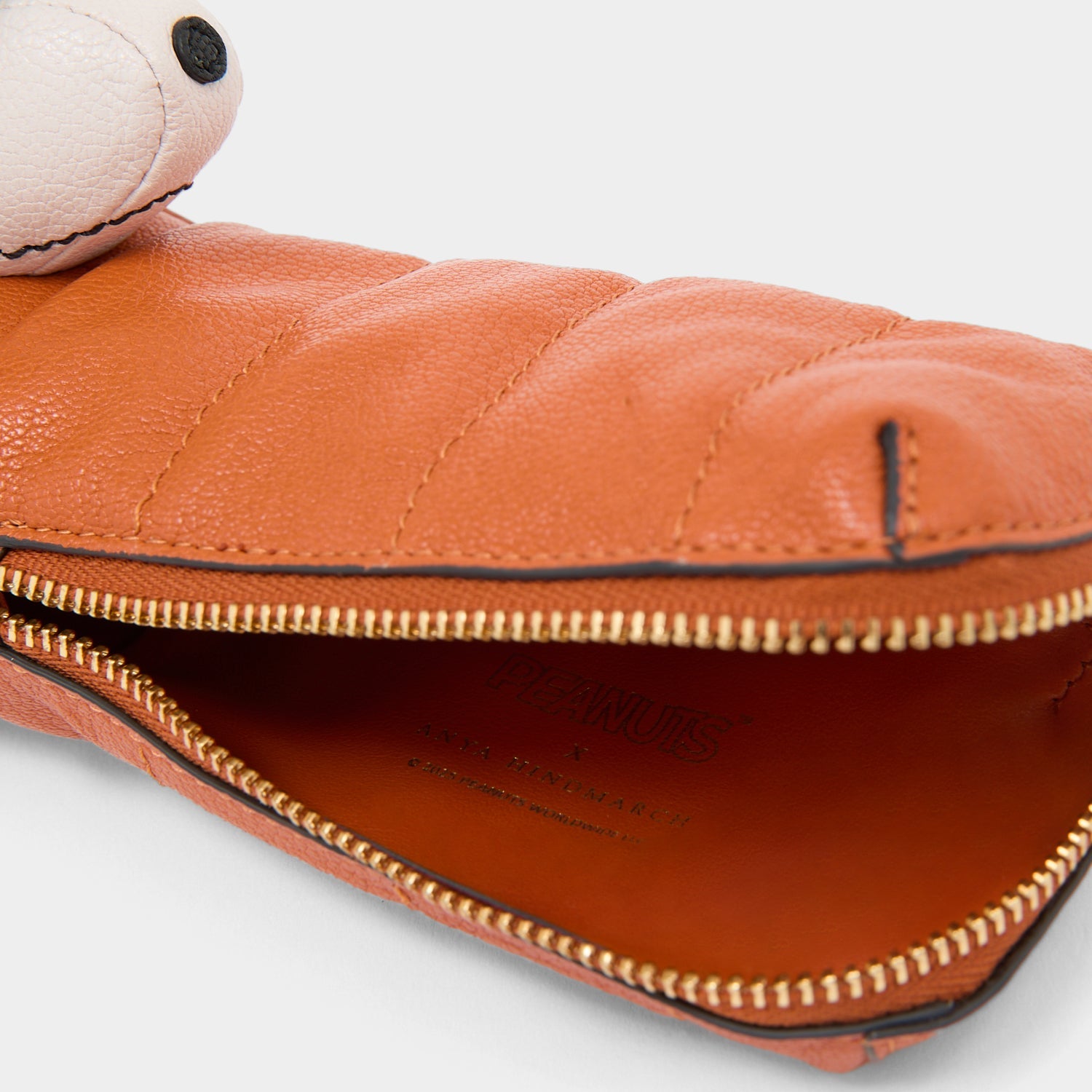 Peanuts「Snoopy」ペンケース -

          
            Capra Leather in Dark Clementine Orange -
          

          Anya Hindmarch JP
