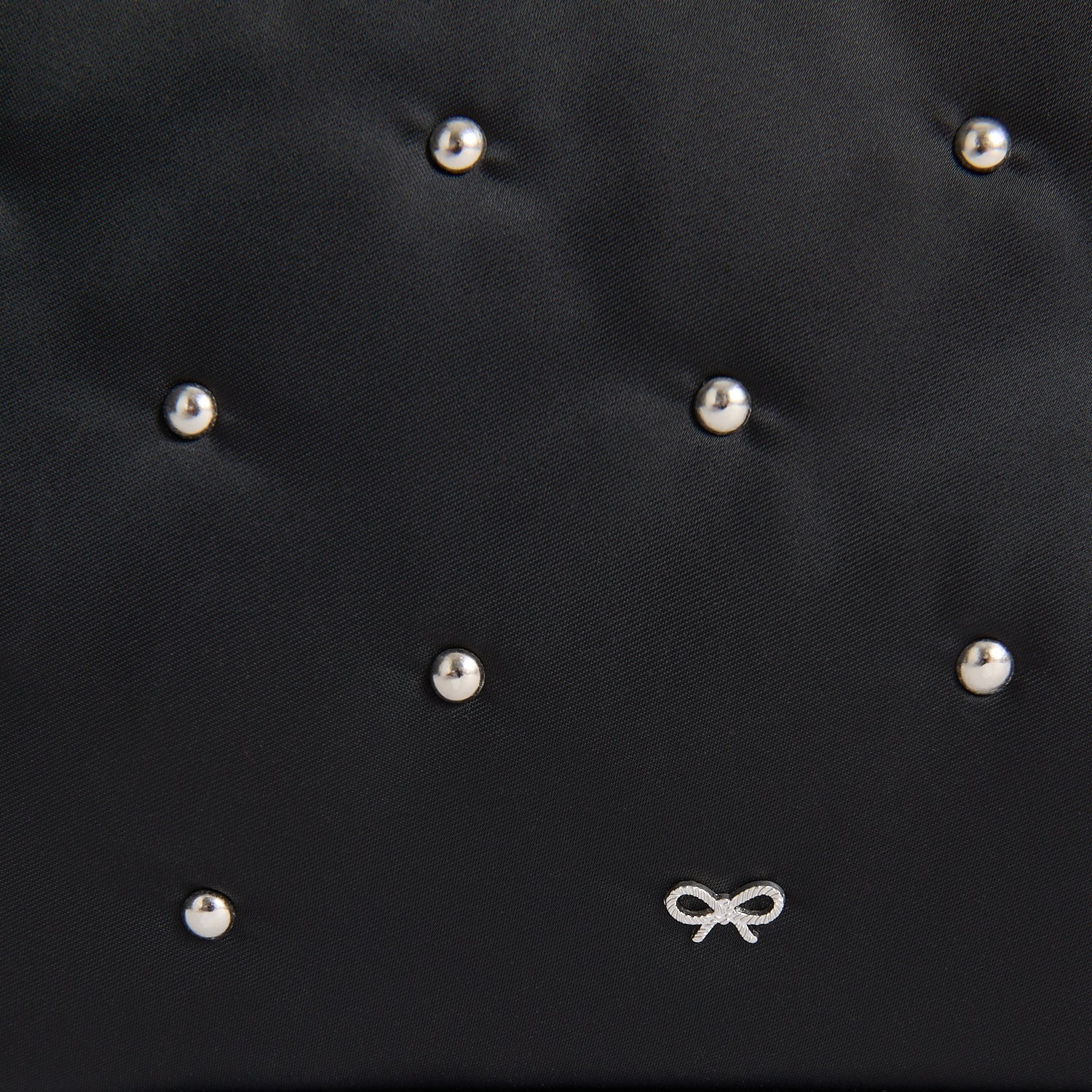 スタッズ・バニティ・キット | Anya Hindmarch JP