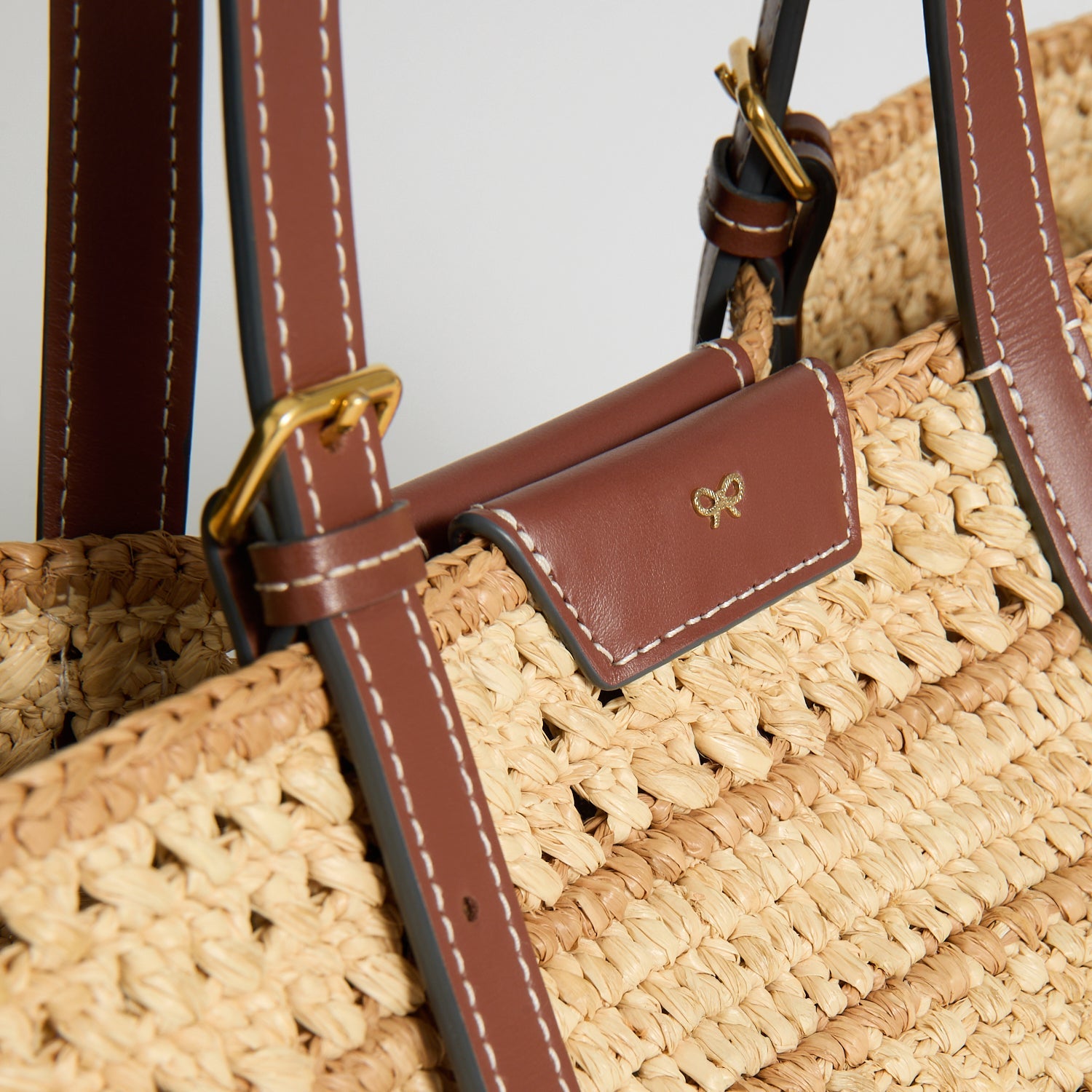 ラフィア E/W ボウ・トート | Anya Hindmarch JP