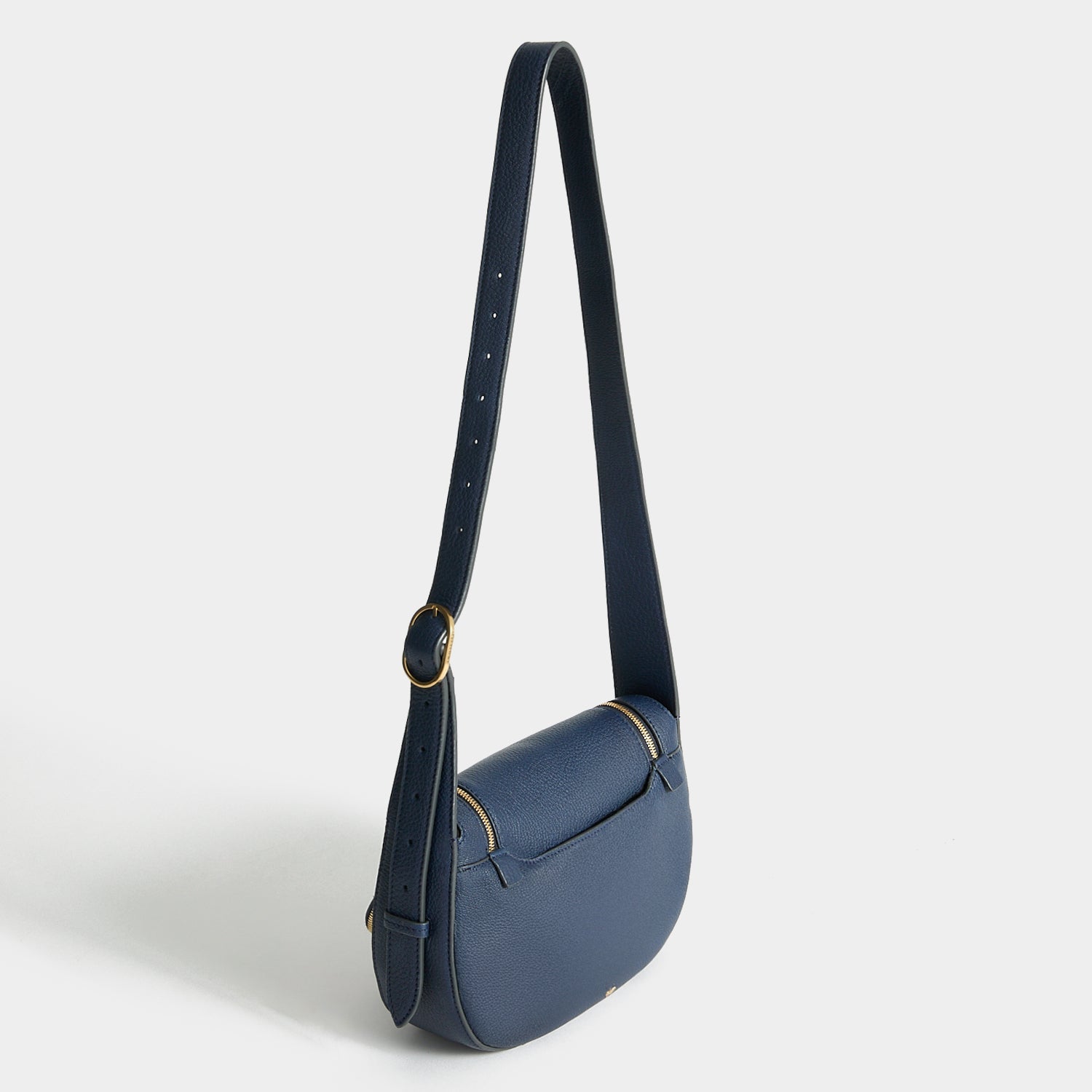 Vere：ヴィア・スモール・クロスボディ | Anya Hindmarch JP