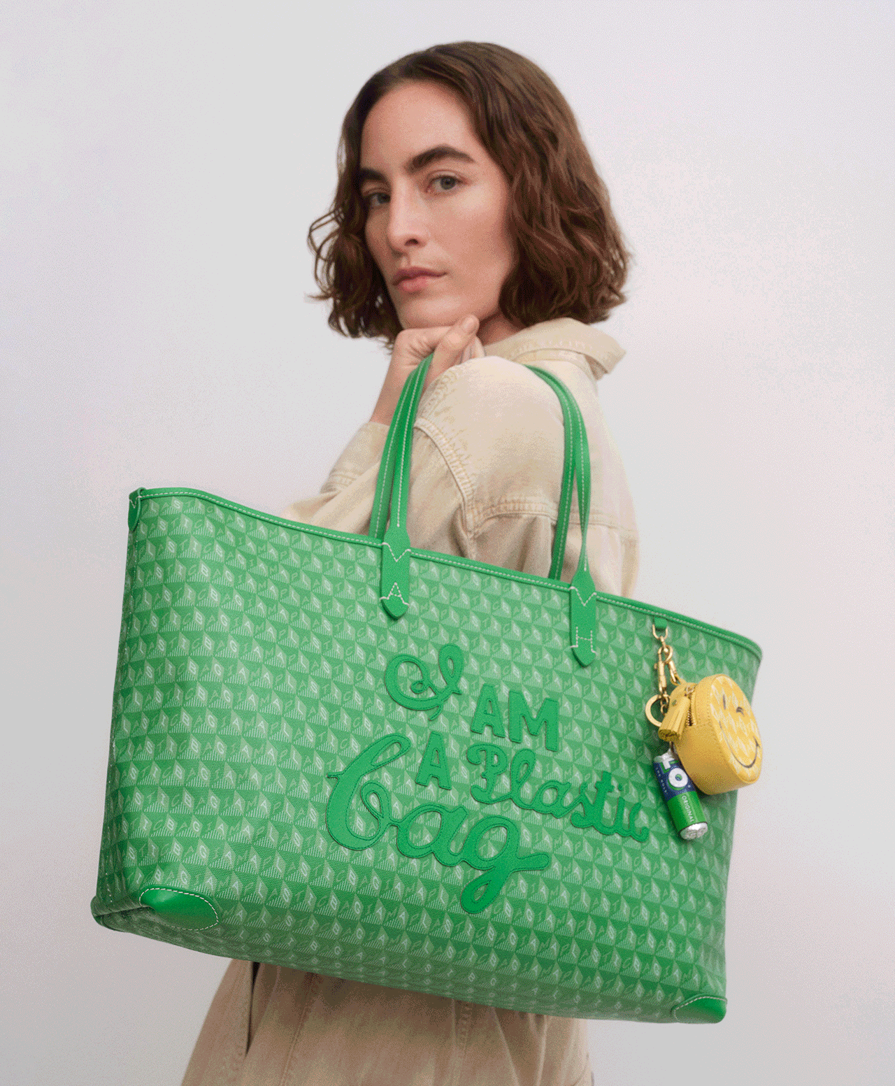 そ*ぴ様 アニヤハインドマーチ ANYA HINDMARCH ショートコート グ そ*ぴ様 アニヤハインドマーチ ANYA HINDMARCH ショートコート