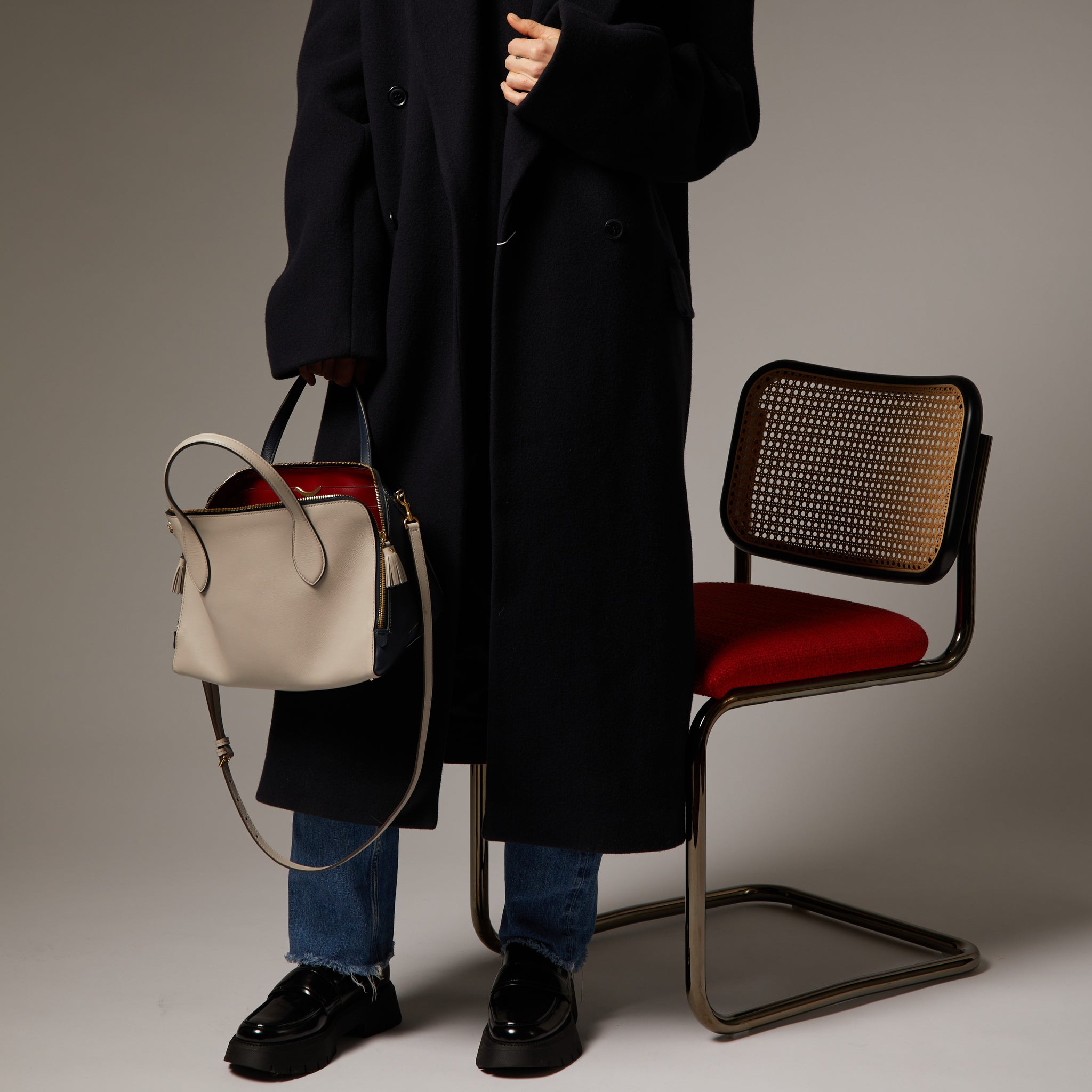 ウェッジ クロスボディ -

                  
                    Classic Calf in Steam -
                  

                  Anya Hindmarch JP
