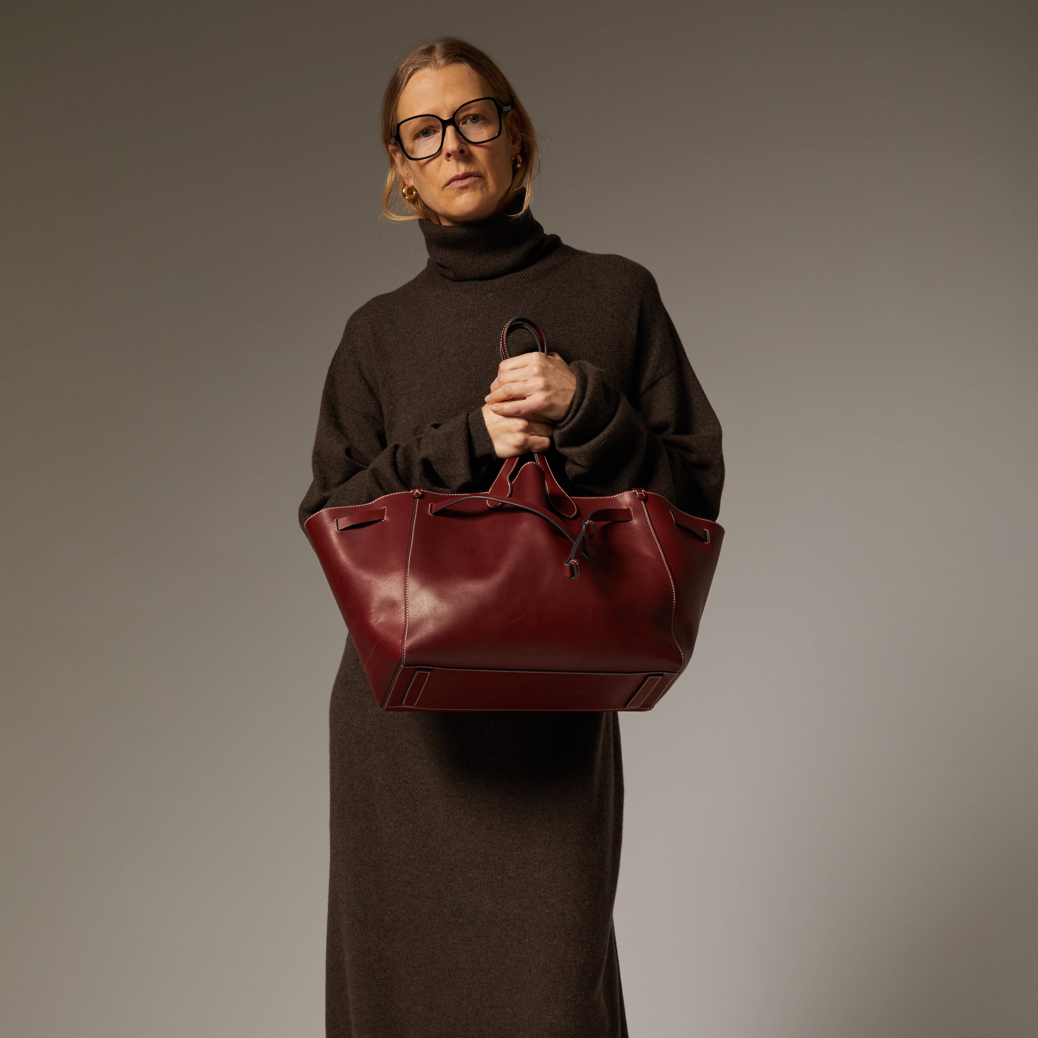 「Return to Nature」 トート -

                  
                    Compostable Leather in Rosewood -
                  

                  Anya Hindmarch JP
