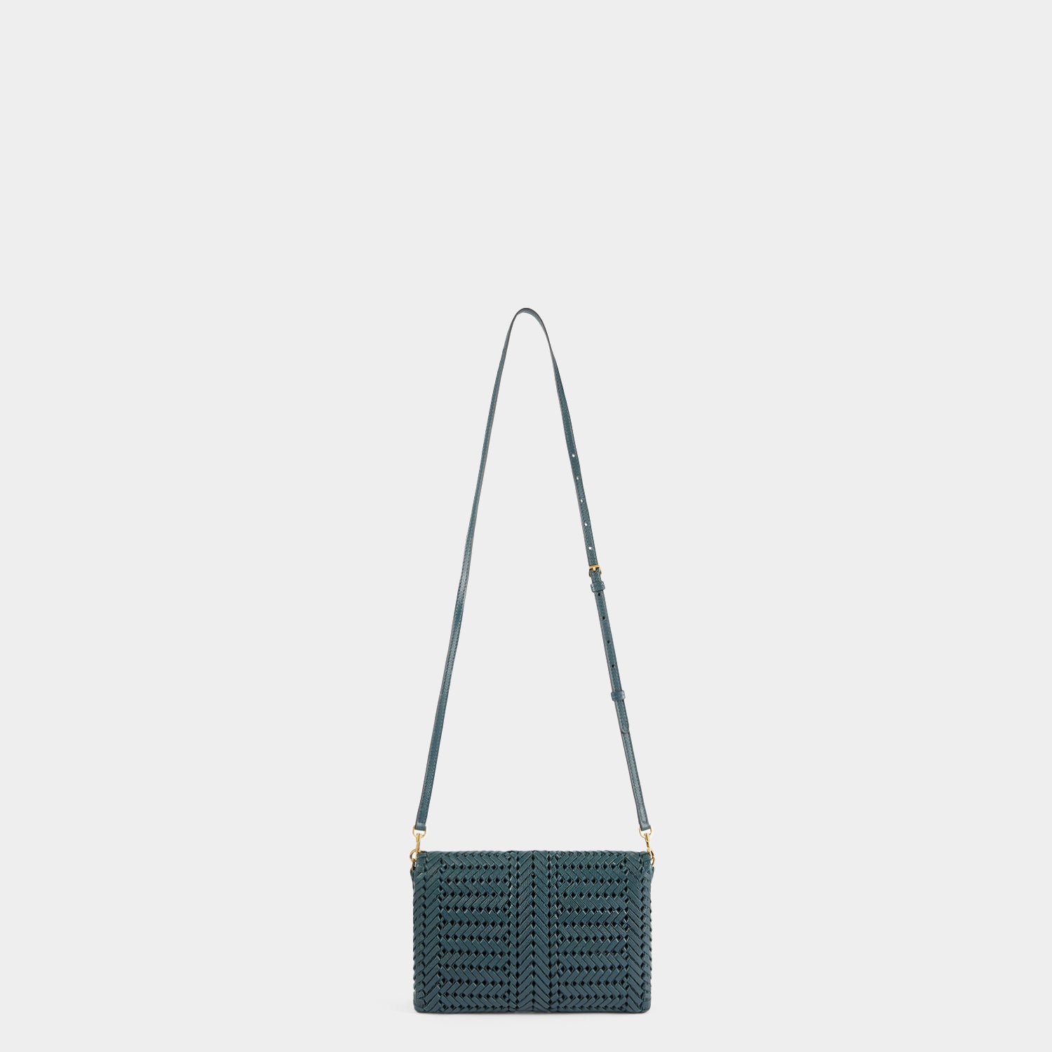 ニーソン クロスボディ -

                  
                    Capra Leather in Dark Holly -
                  

                  Anya Hindmarch JP
