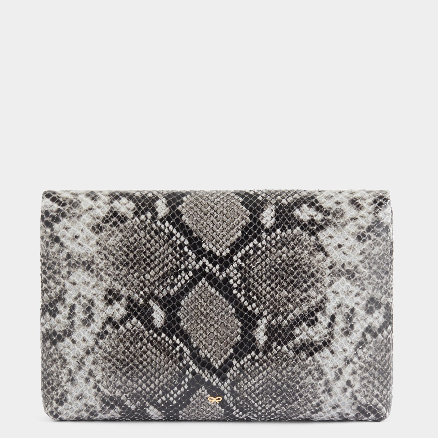 ヴァロリー クラッチ -

                  
                    Glossy Leather in Charcoal -
                  

                  Anya Hindmarch JP
