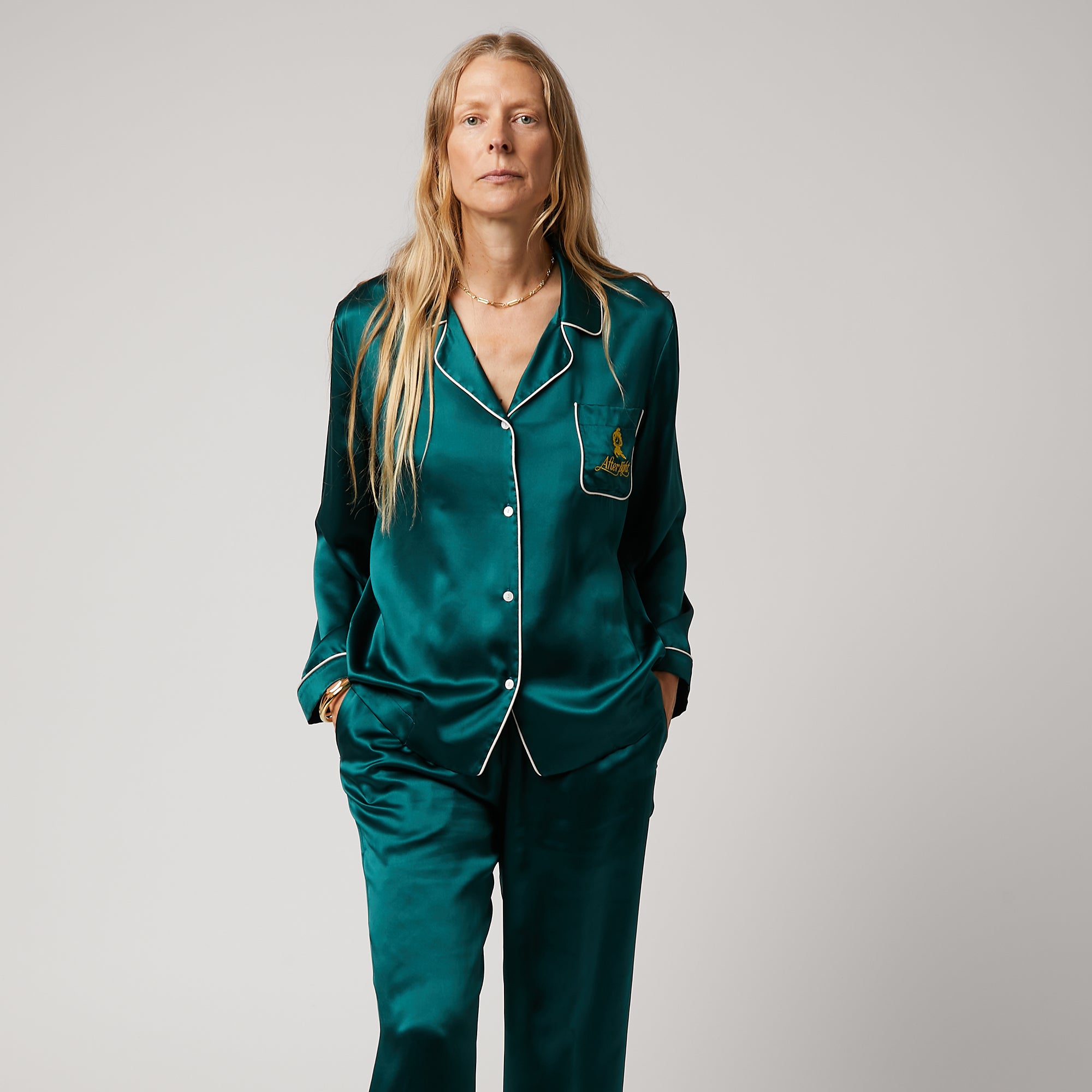 「After Eight」シルク パジャマ -

                  
                    Silk in Dark Holly -
                  

                  Anya Hindmarch JP
