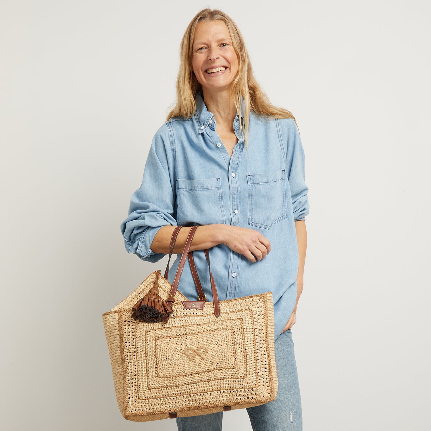 ラフィア ボウ トート -

          
            Natural Raffia in Natural -
          

          Anya Hindmarch JP
