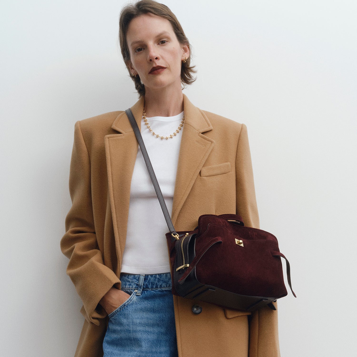 ウィルソン クロスボディ -

          
            Suede in Grape -
          

          Anya Hindmarch JP
