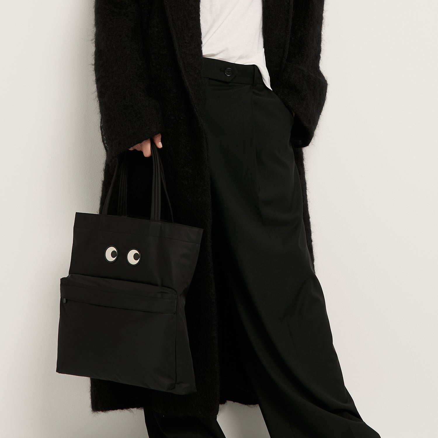 アイズ トート -

          
            ECONYL® Regenerated Nylon in Black -
          

          Anya Hindmarch JP
