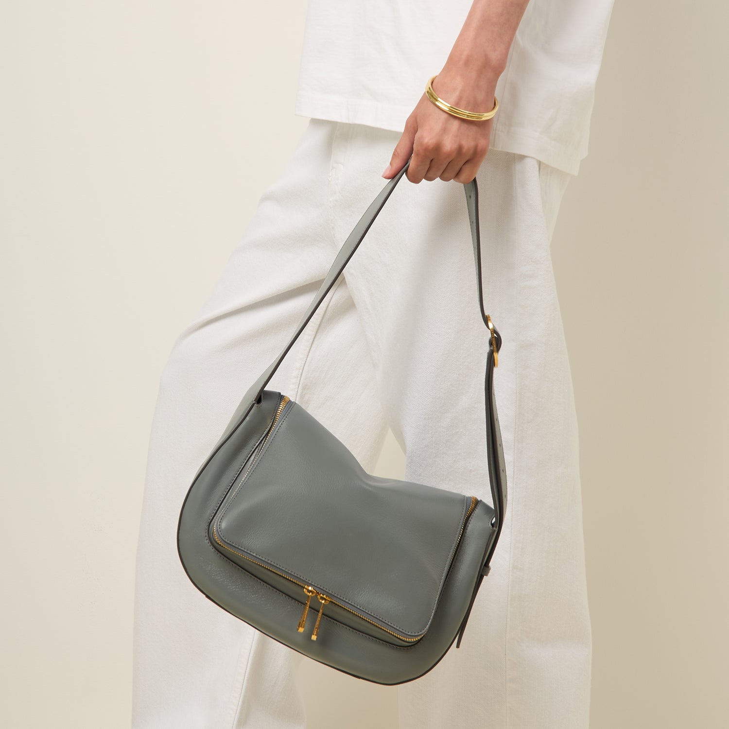 ヴィア ショルダー バッグ -

          
            Shiny Calf in Shadow -
          

          Anya Hindmarch JP
