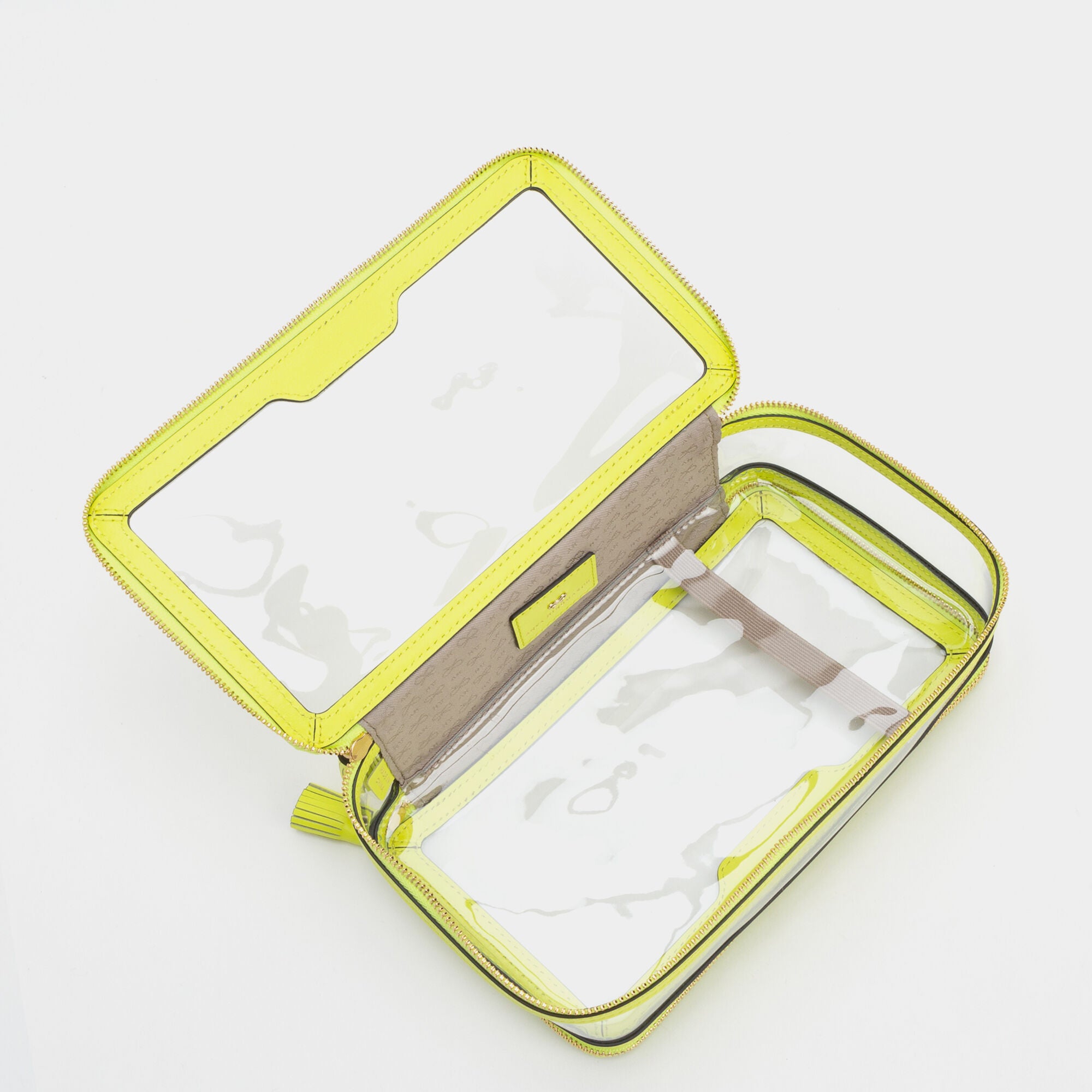 インフライト ケース -

                  
                    Clear TPU (0.8mm) in Clear/Neon Yellow -
                  

                  Anya Hindmarch JP
