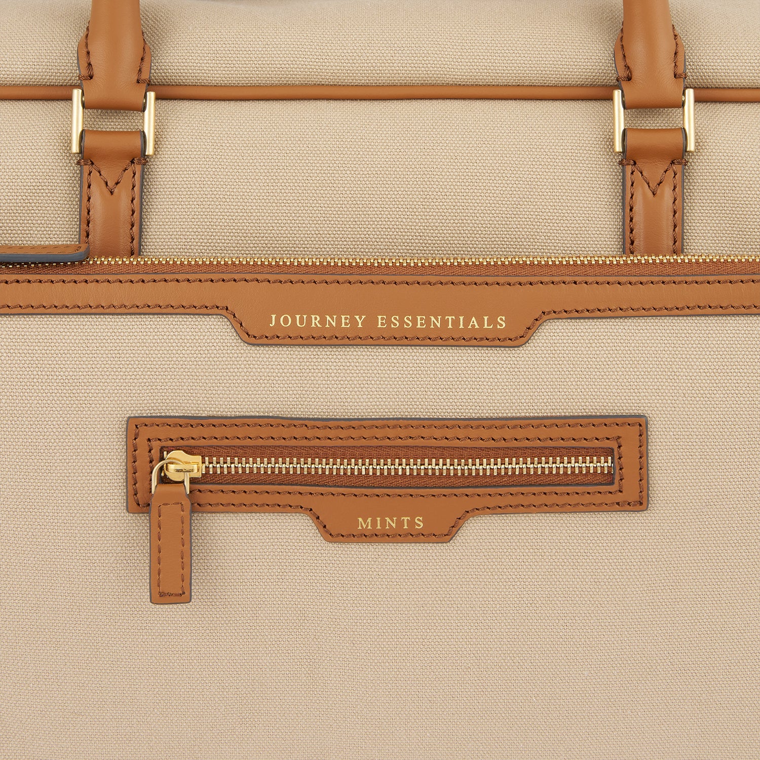 ビスポーク ウォルトン イン フライト バッグ -

          
            Canvas in Natural/Tan -
          

          Anya Hindmarch JP
