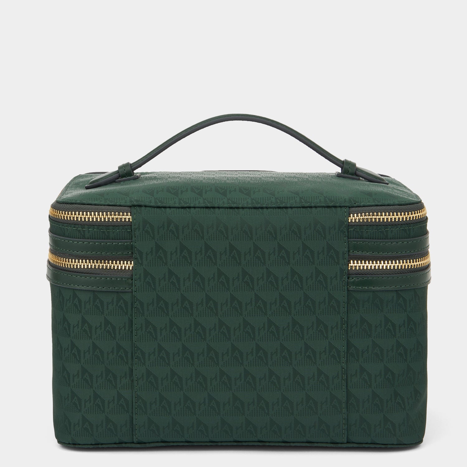 ロゴ バニティー キット -

          
            AH Logo Nylon in Dark Holly -
          

          Anya Hindmarch JP
