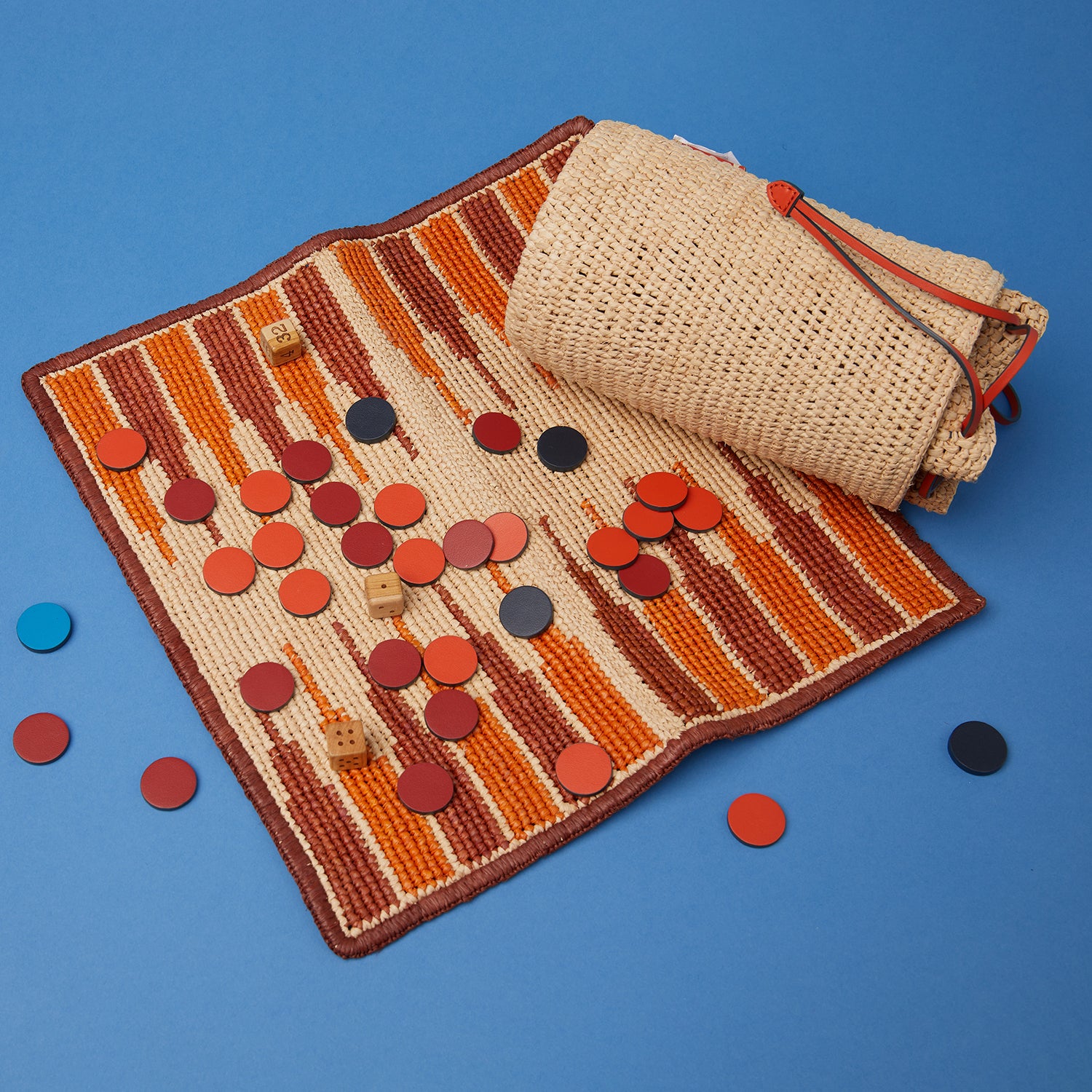 ラフィア バックギャモン ゲームセット -

                  
                    Raffia in Clementine -
                  

                  Anya Hindmarch JP
