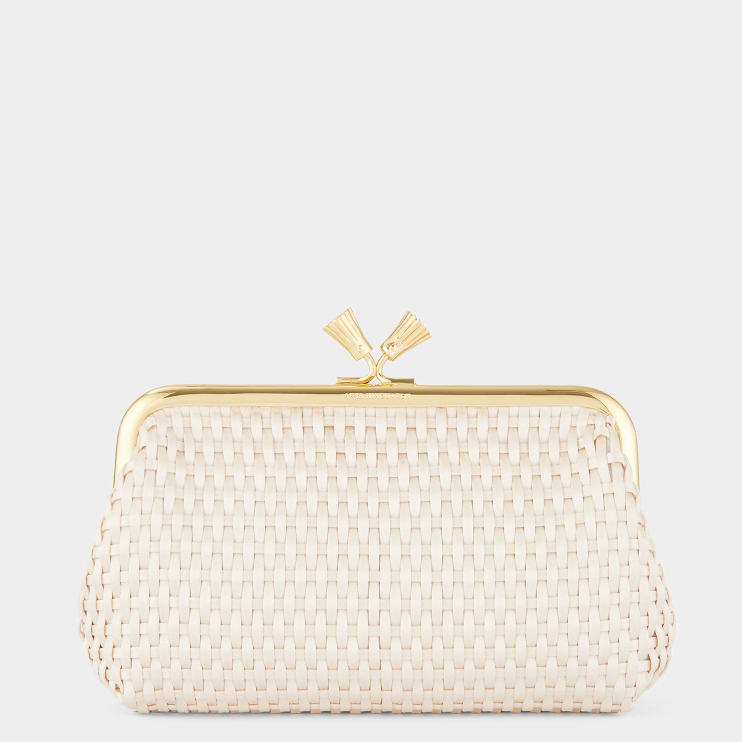 モード ウーブン タッセル クラッチ -

                  
                    Satin in Ivory -
                  

                  Anya Hindmarch JP
