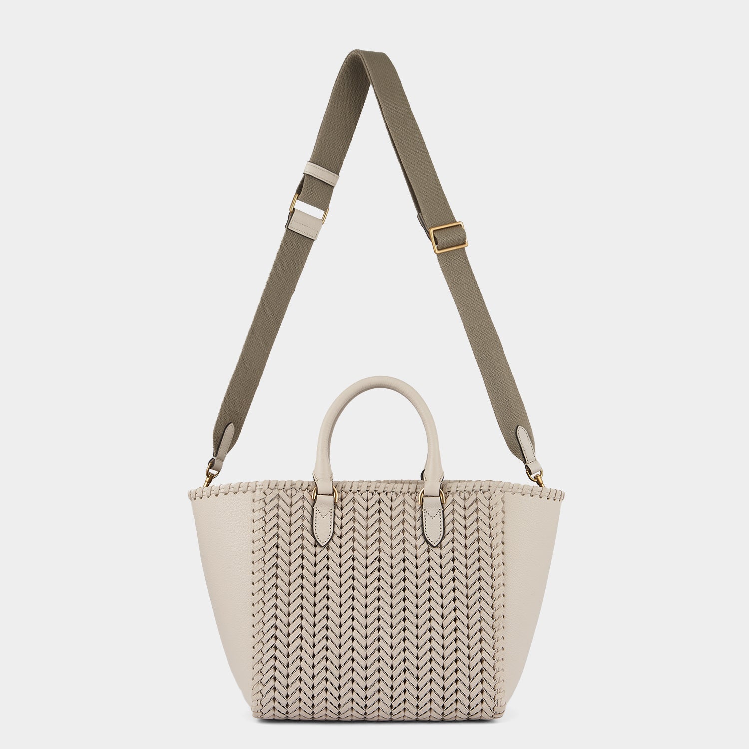 ニーソン スモール スクエア トート -

                  
                    Shiny Capra in Chalk -
                  

                  Anya Hindmarch JP
