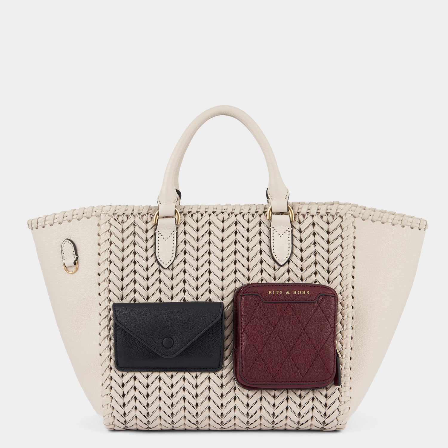 ニーソン スモール スクエア トート -

                  
                    Shiny Capra in Chalk -
                  

                  Anya Hindmarch JP
