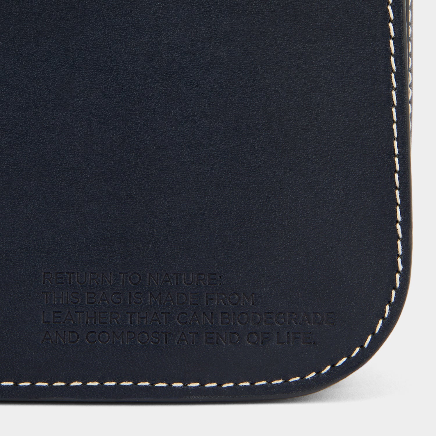 「Return to Nature」ショルダーバッグ -

                  
                    Compostable Leather in Marine -
                  

                  Anya Hindmarch JP
