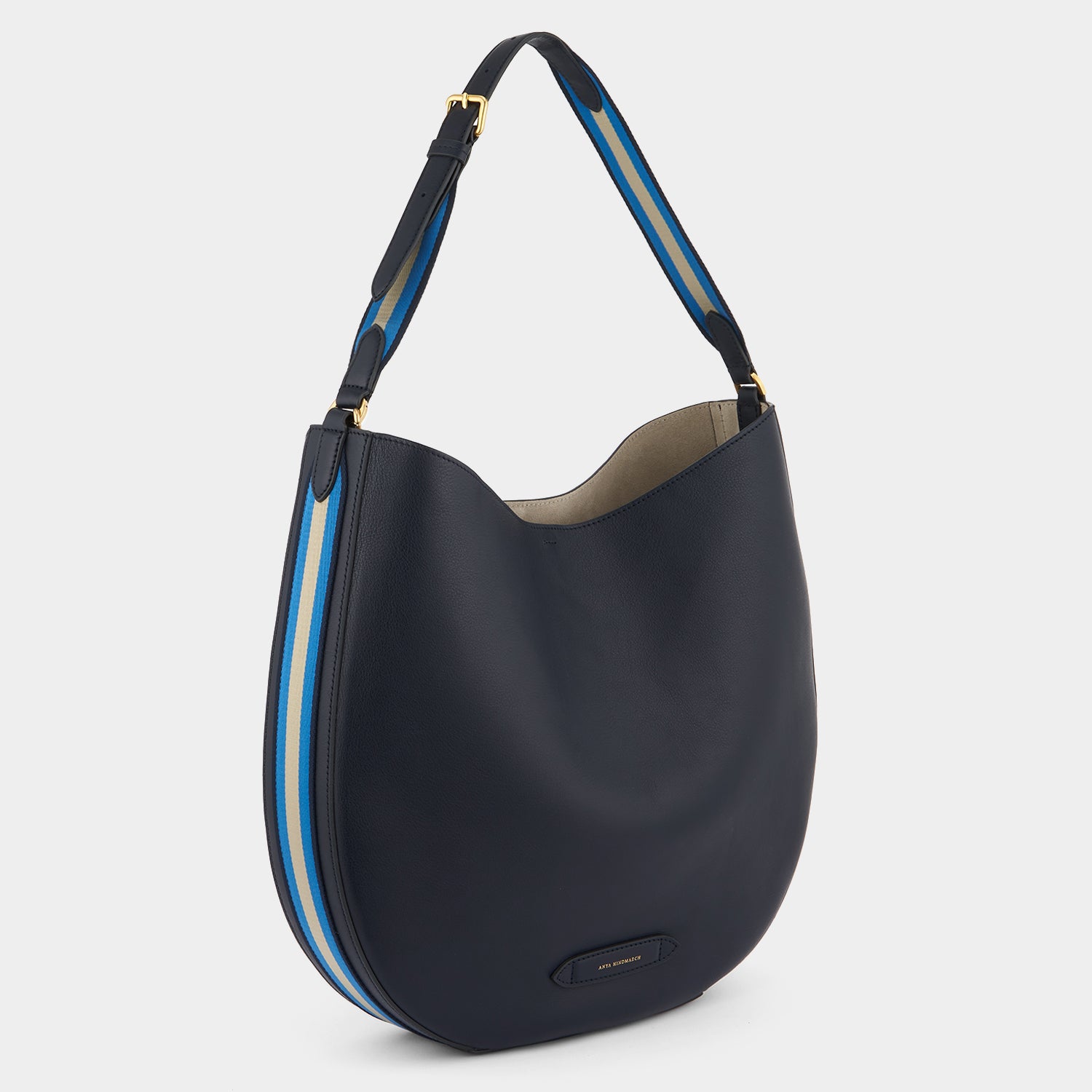 ナストロ ホーボー -

                  
                    Flat Leather in Marine -
                  

                  Anya Hindmarch JP

