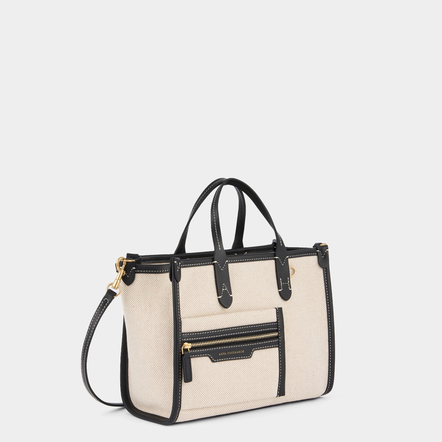 XS ポケット トート -

                  
                    Mixed Canvas in Natural -
                  

                  Anya Hindmarch JP
