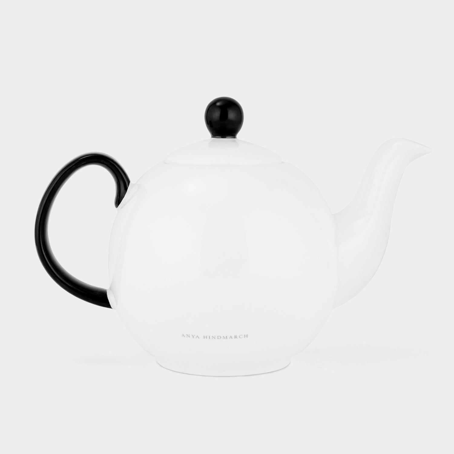 アイズ ティーポット -

                  
                    Bone China in White -
                  

                  Anya Hindmarch JP
