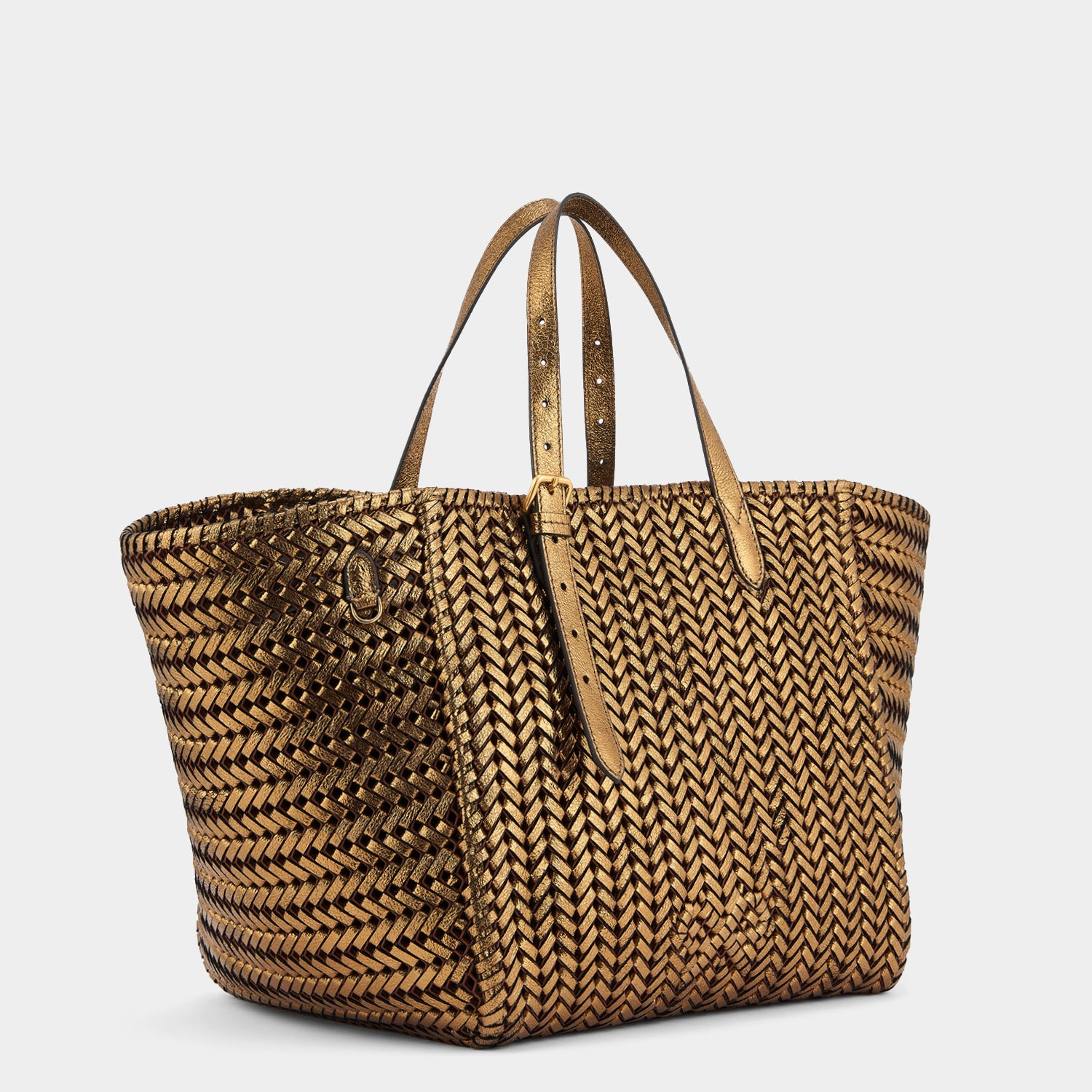 ニーソン スクエア トート -

                  
                    Metallic Leather in Bronze -
                  

                  Anya Hindmarch JP
