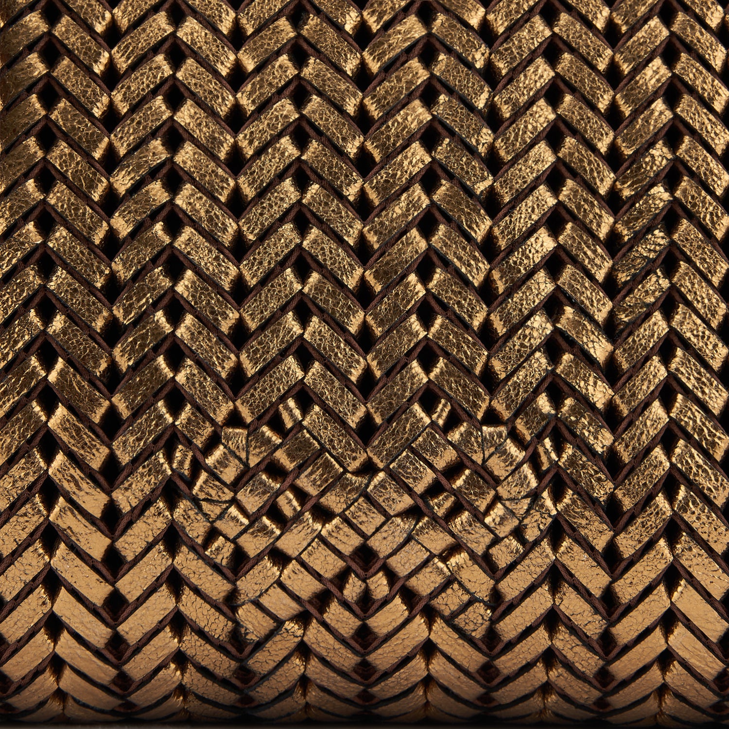 ニーソン スクエア トート -

                  
                    Metallic Leather in Bronze -
                  

                  Anya Hindmarch JP
